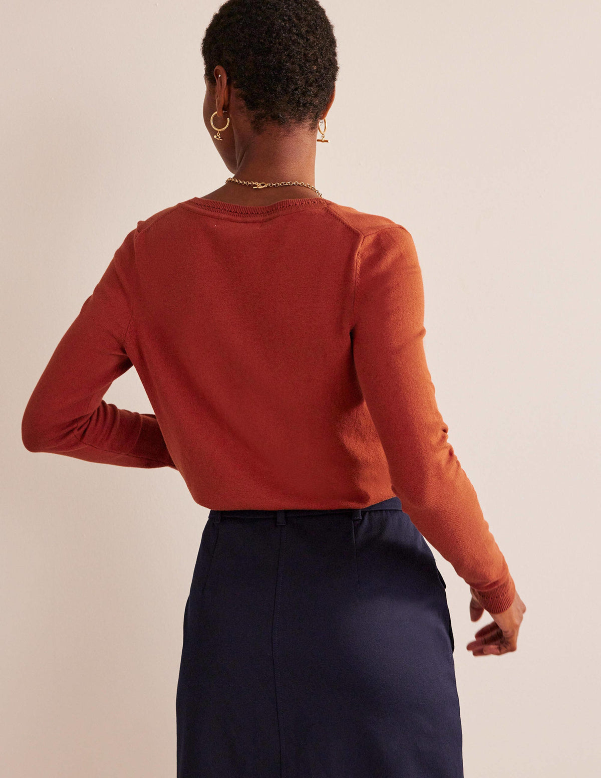 Catriona Cotton V-Neck Jumper-Chestnut Brown - Image 3