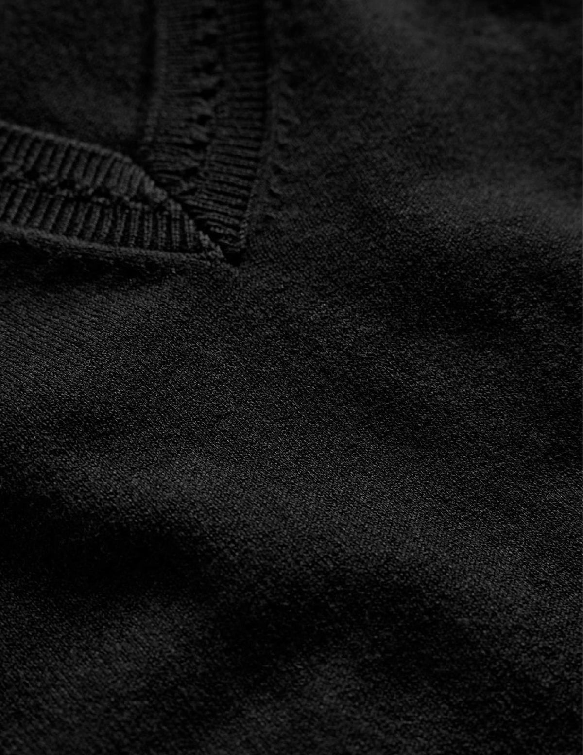 Catriona Cotton V-Neck Tank-Black - Image 6