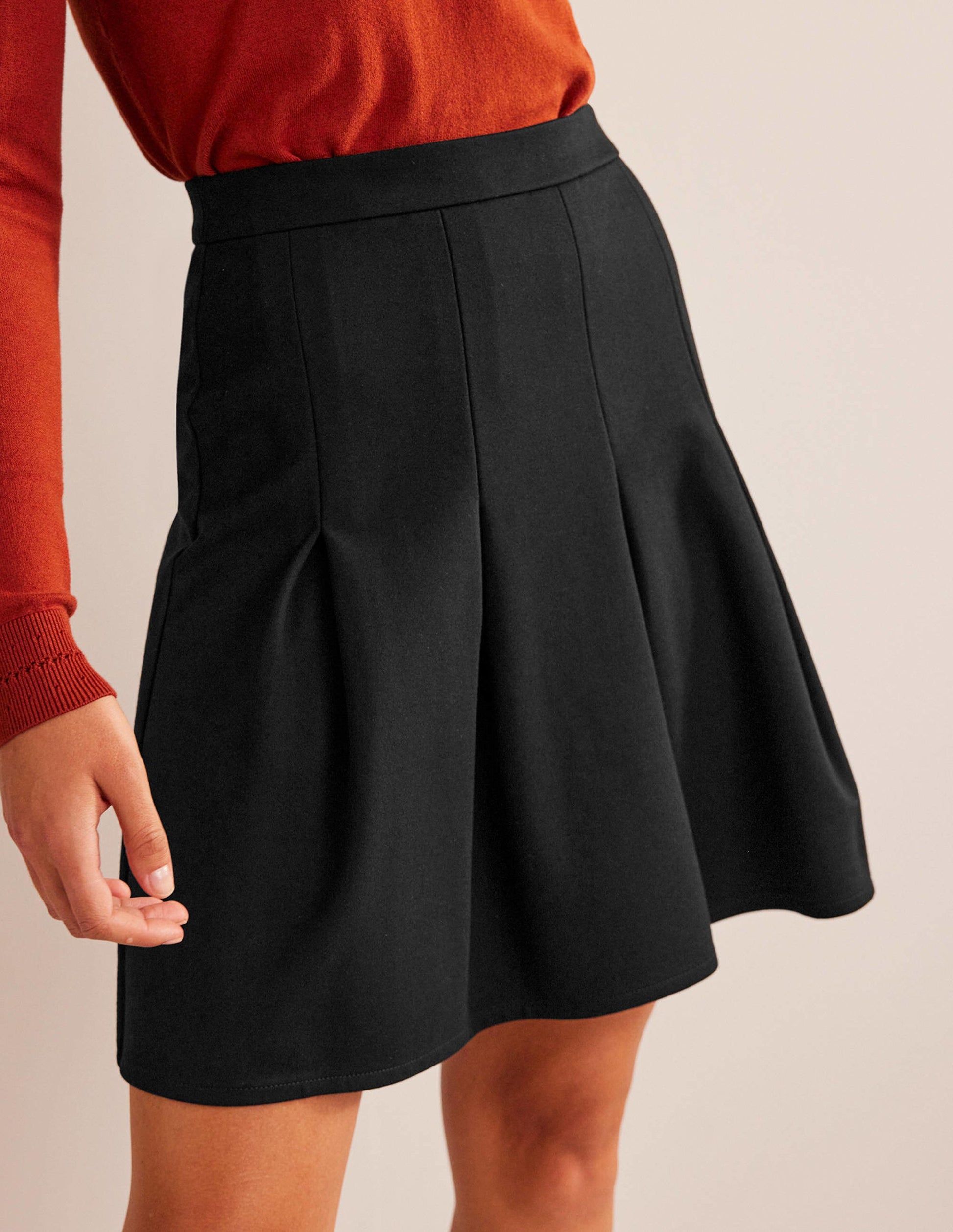 Flippy Ponte Mini Skirt-Black-4