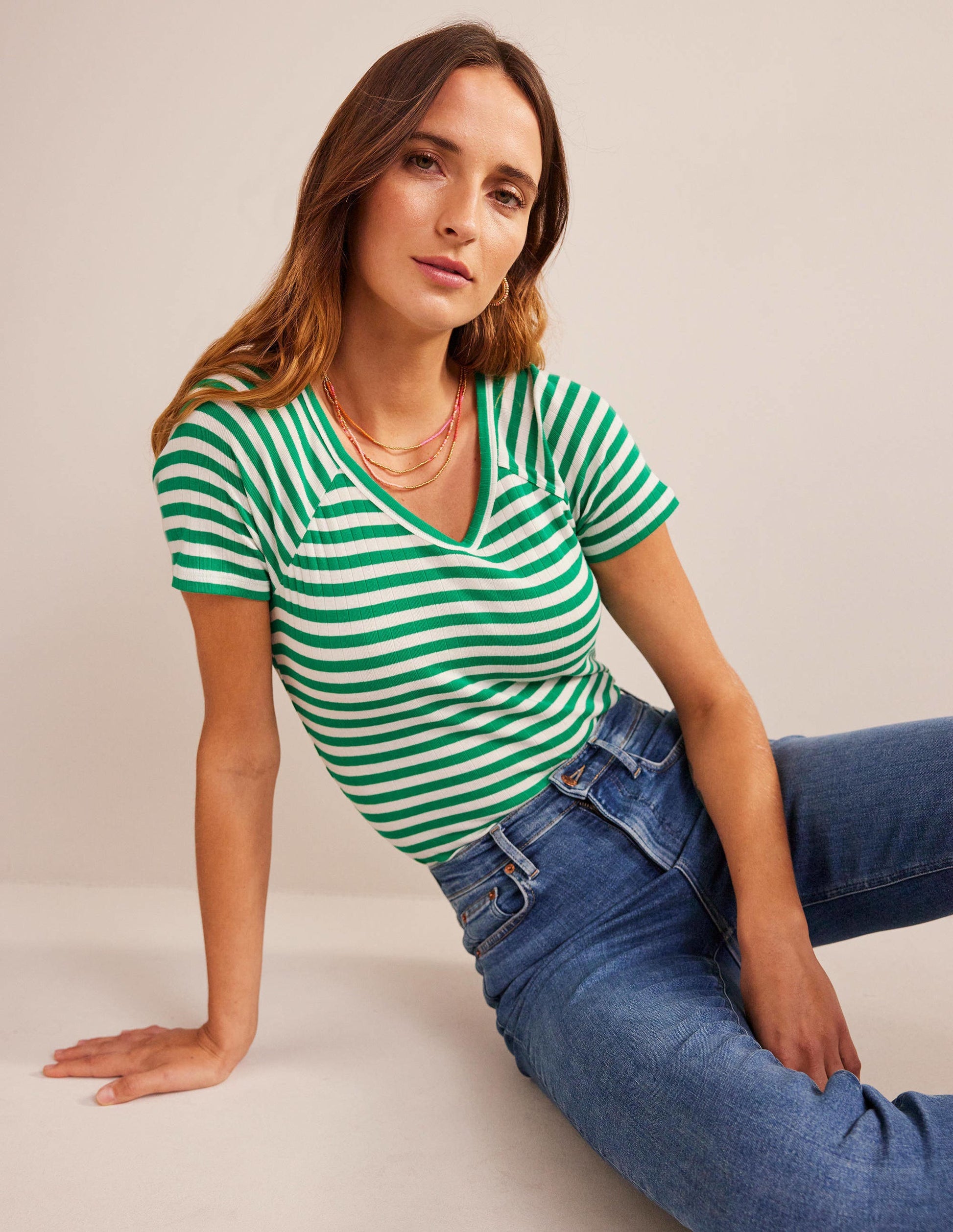 Anna Rib V-Neck T-Shirt-Meadow Green, Ivory Stripe-4