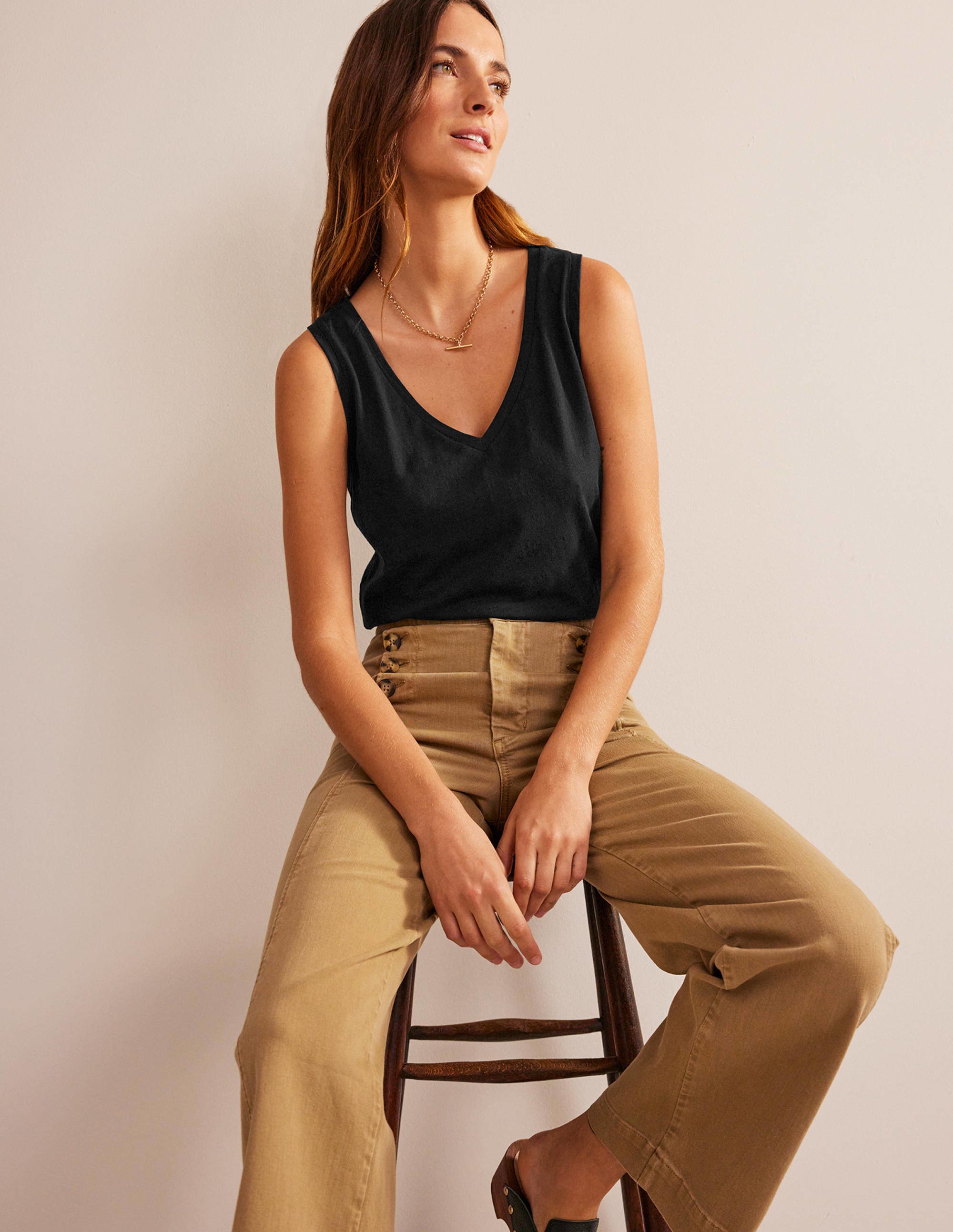 Regular V-neck Slub Vest-Black - Image 4