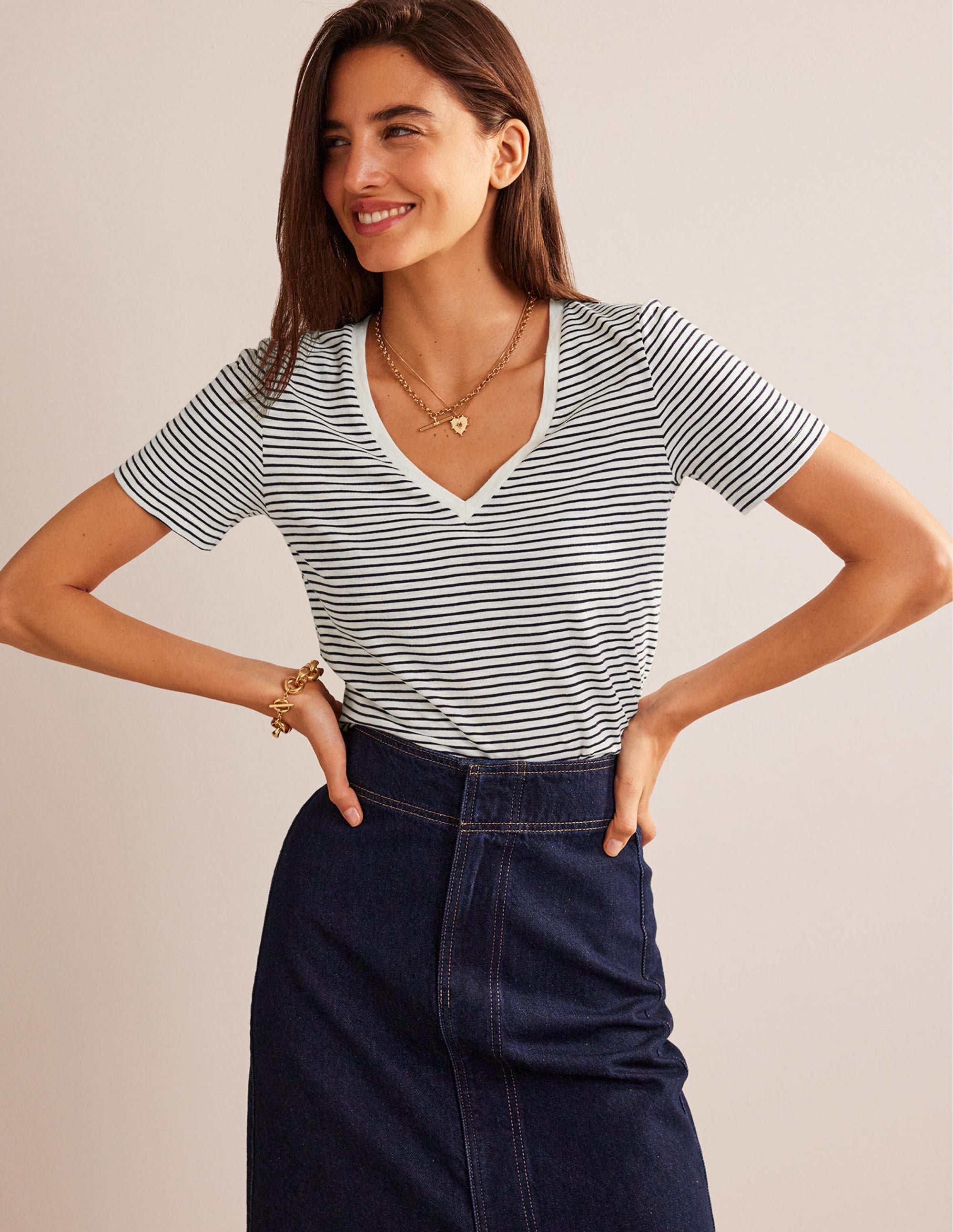 Regular V-Neck Slub T-shirt-Ivory, Navy - Image 1