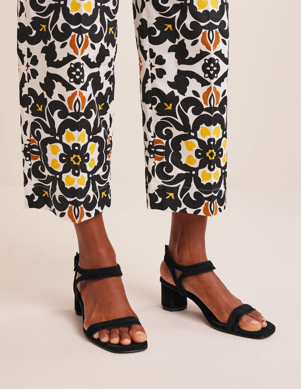 Block-Heel Sandals-Black - Image 4