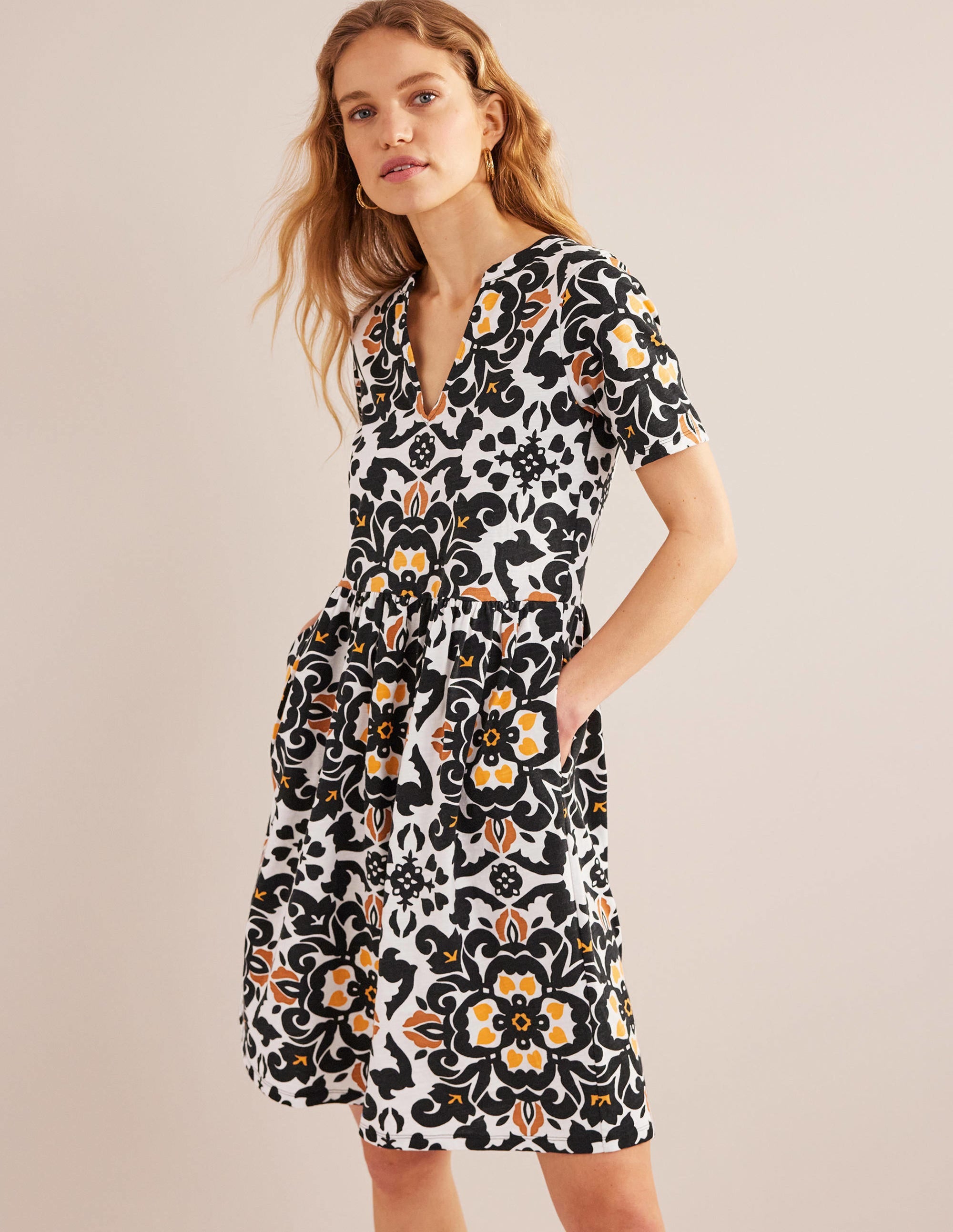 Easy Notch Neck Jersey Dress-Black, Opulent Pome - Image 1