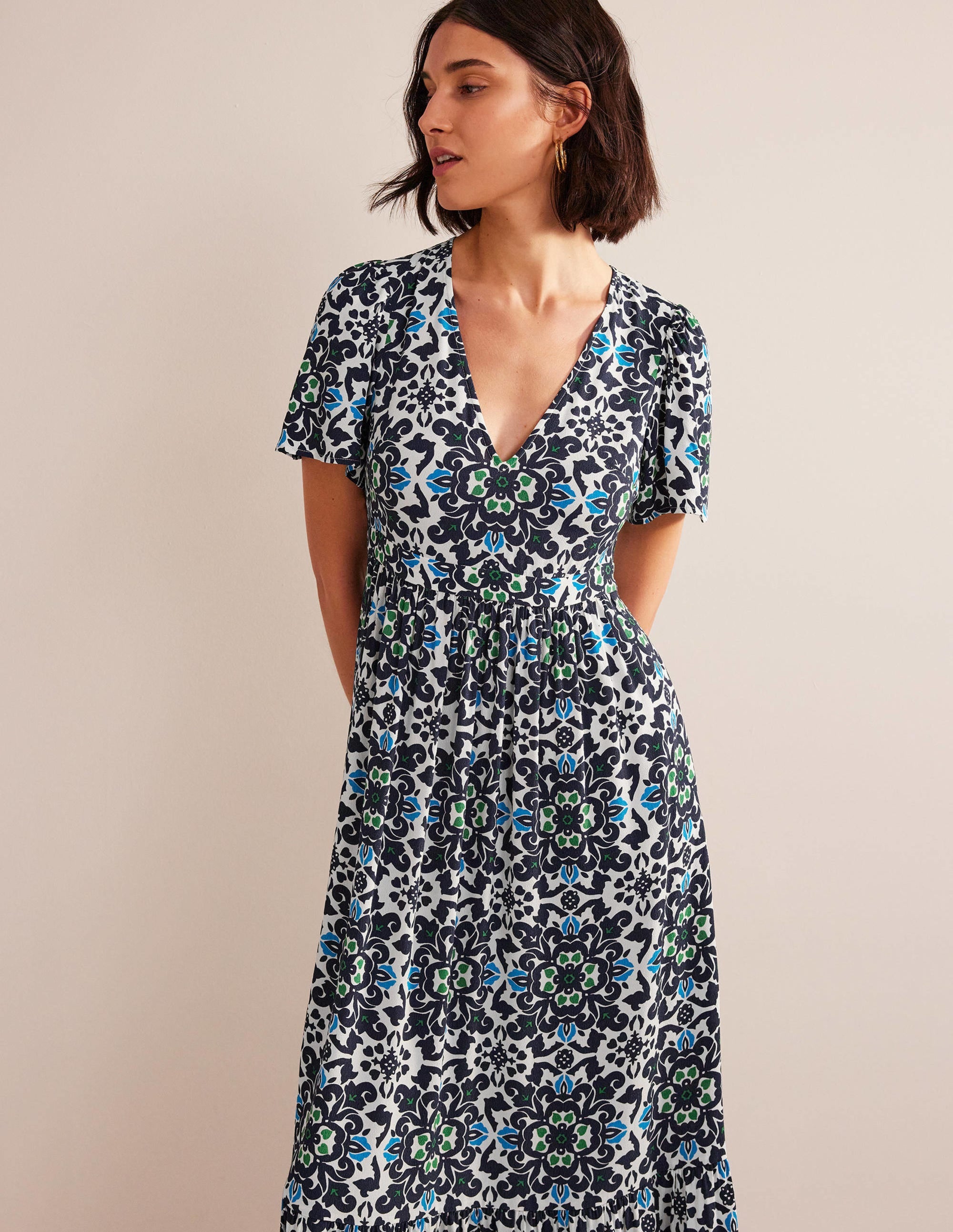 V-neck Tiered Maxi Dress-Navy, Opulent Pome - Image 4