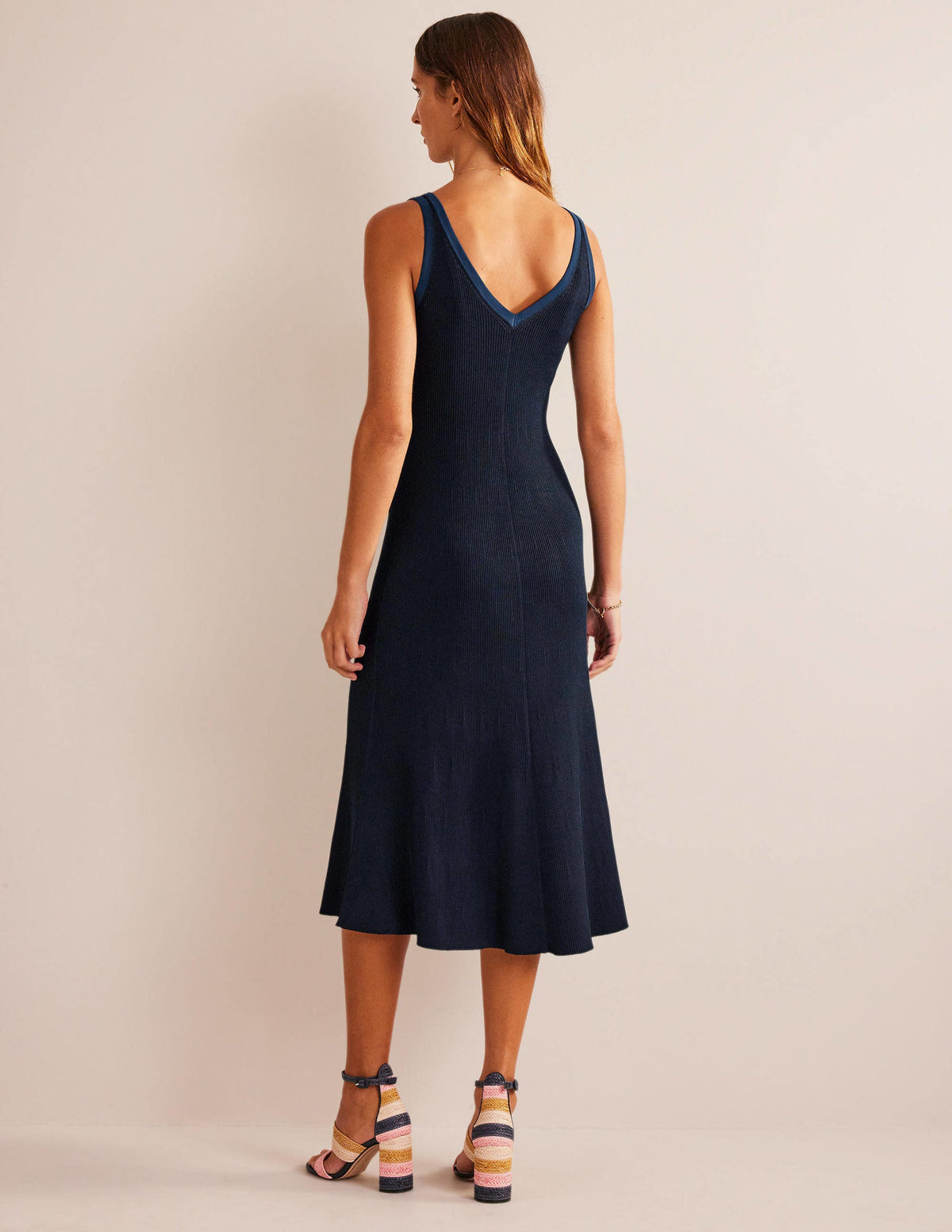V-Neck Knitted Midi Dress-Navy-3