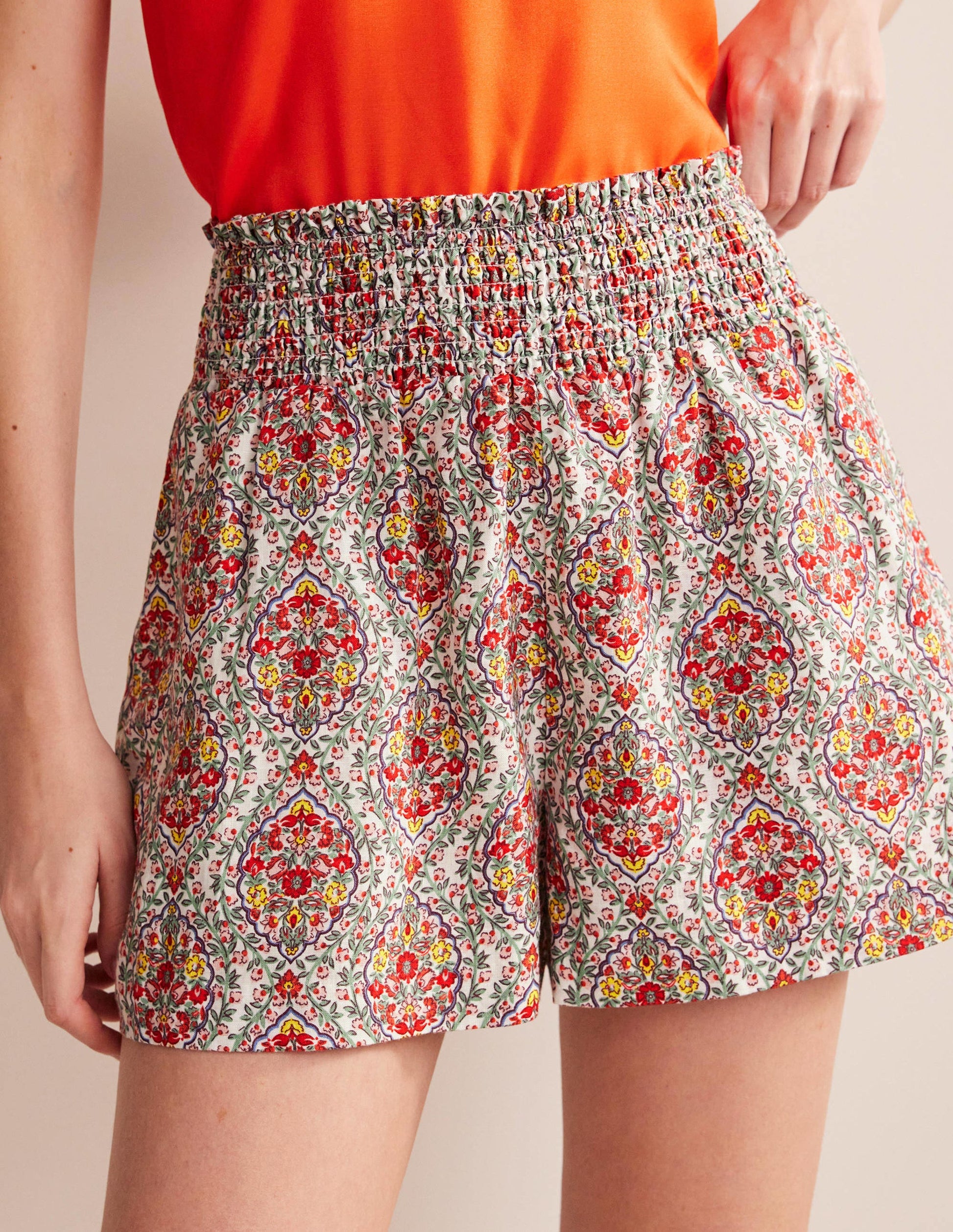Linen Shirred Waist Shorts-Multi, Vine Terrace-4