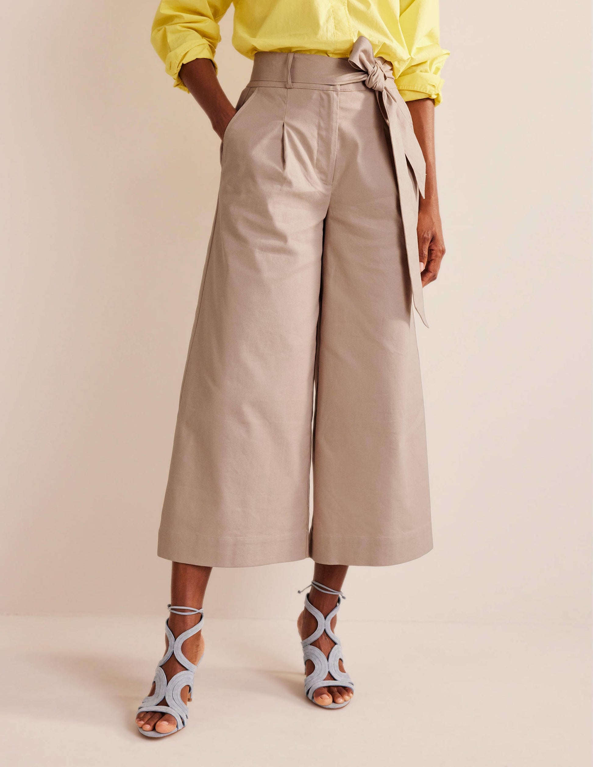Cropped Wide-Leg Trousers-Rope-4