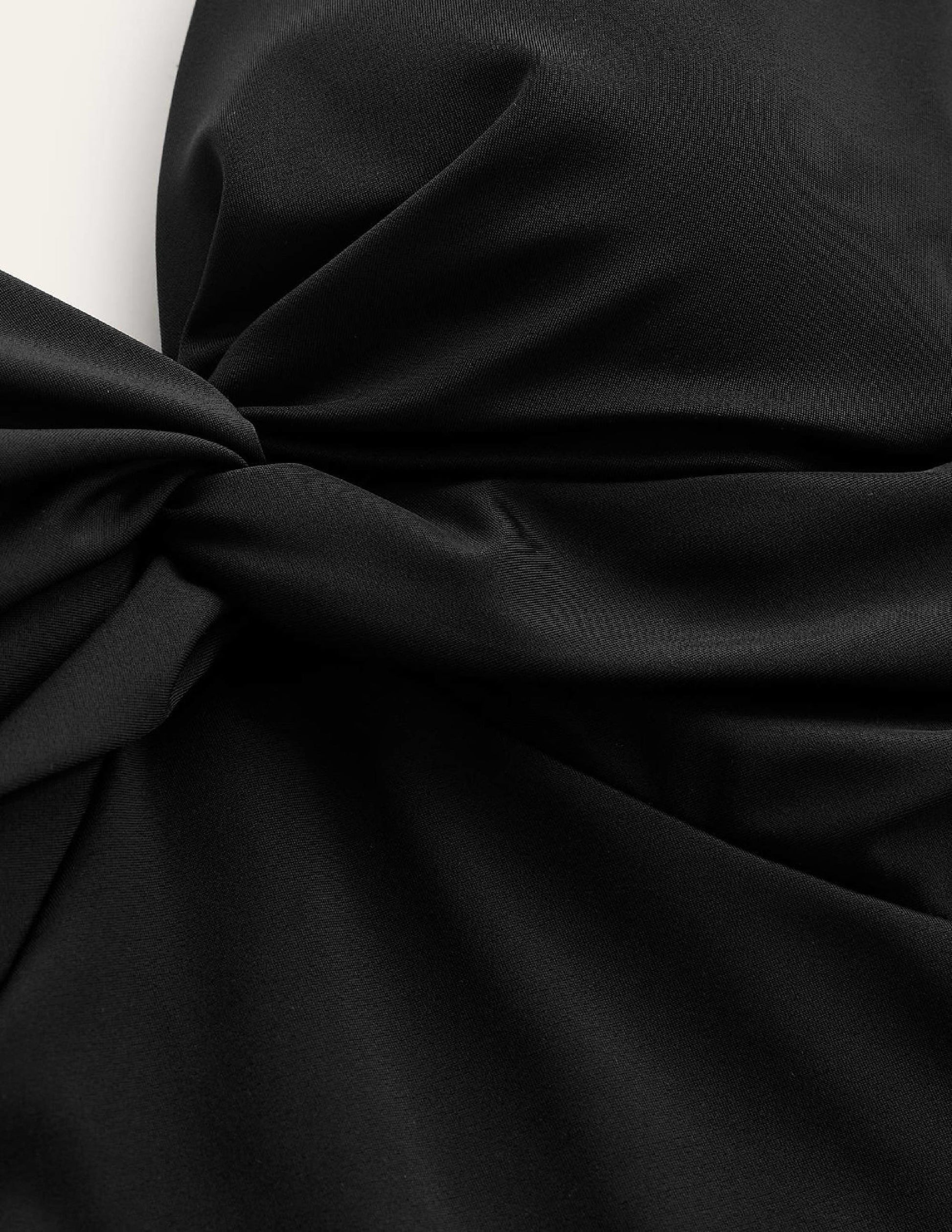Twist Classic Swimsuit-Black-8