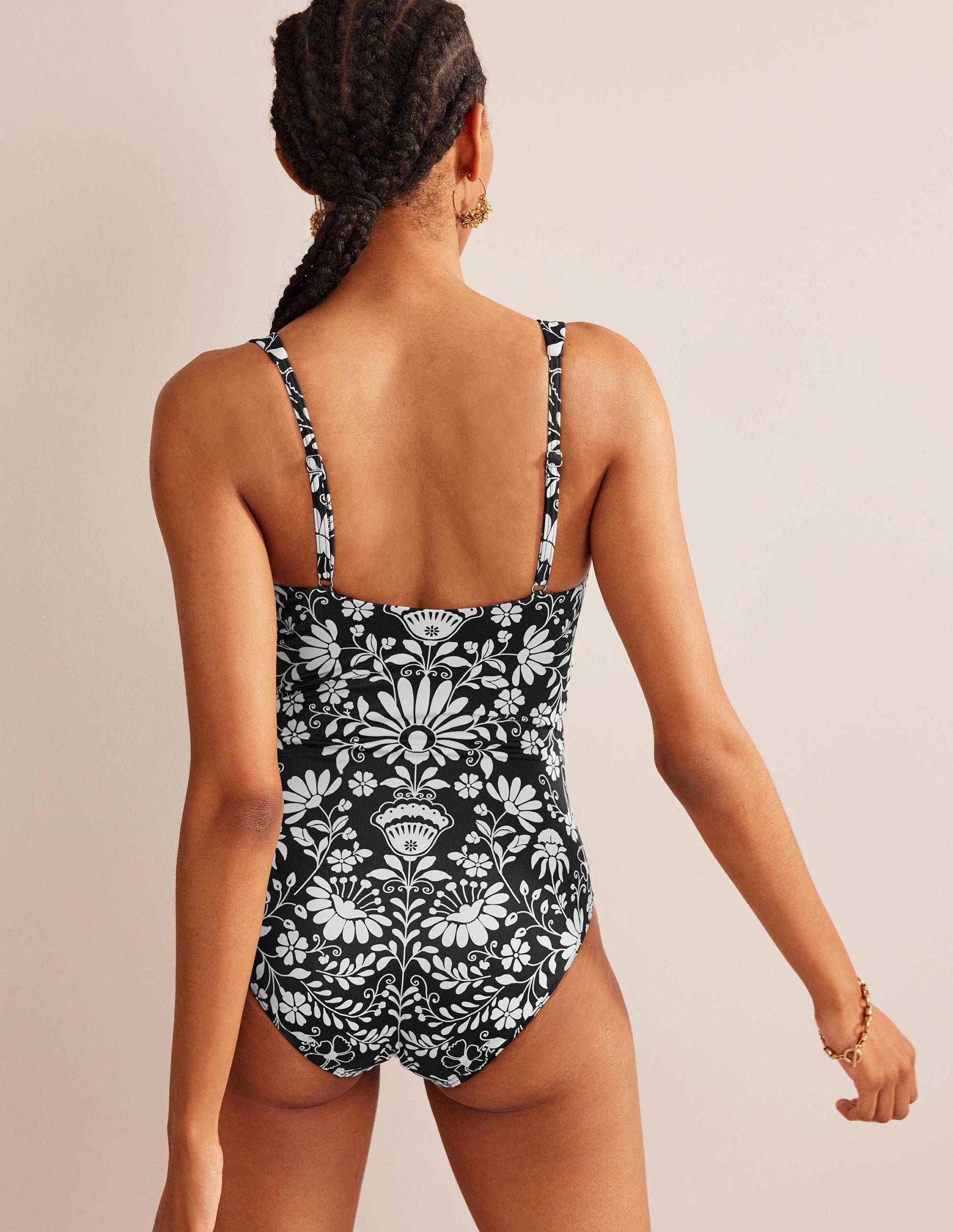 Twist Classic Swimsuit-Nero, Gardenia Sprig-3