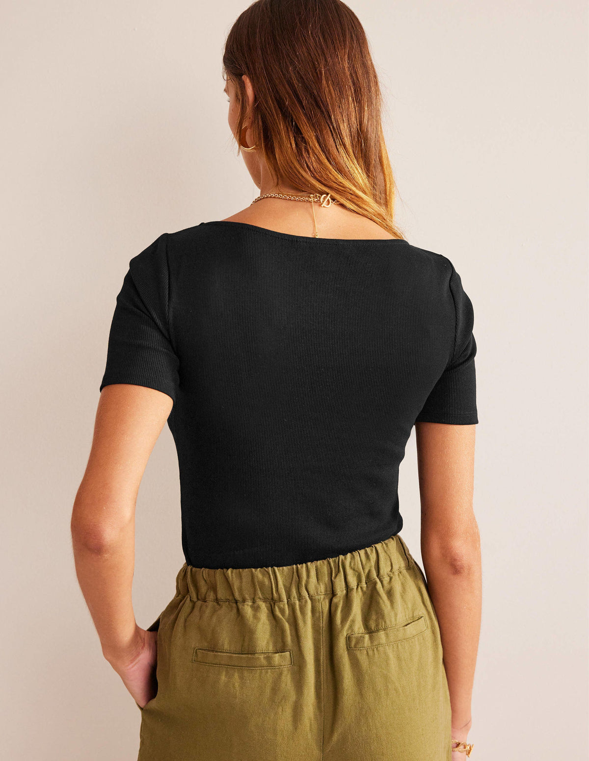 Ruched Front Rib T-shirt-Black - Image 3