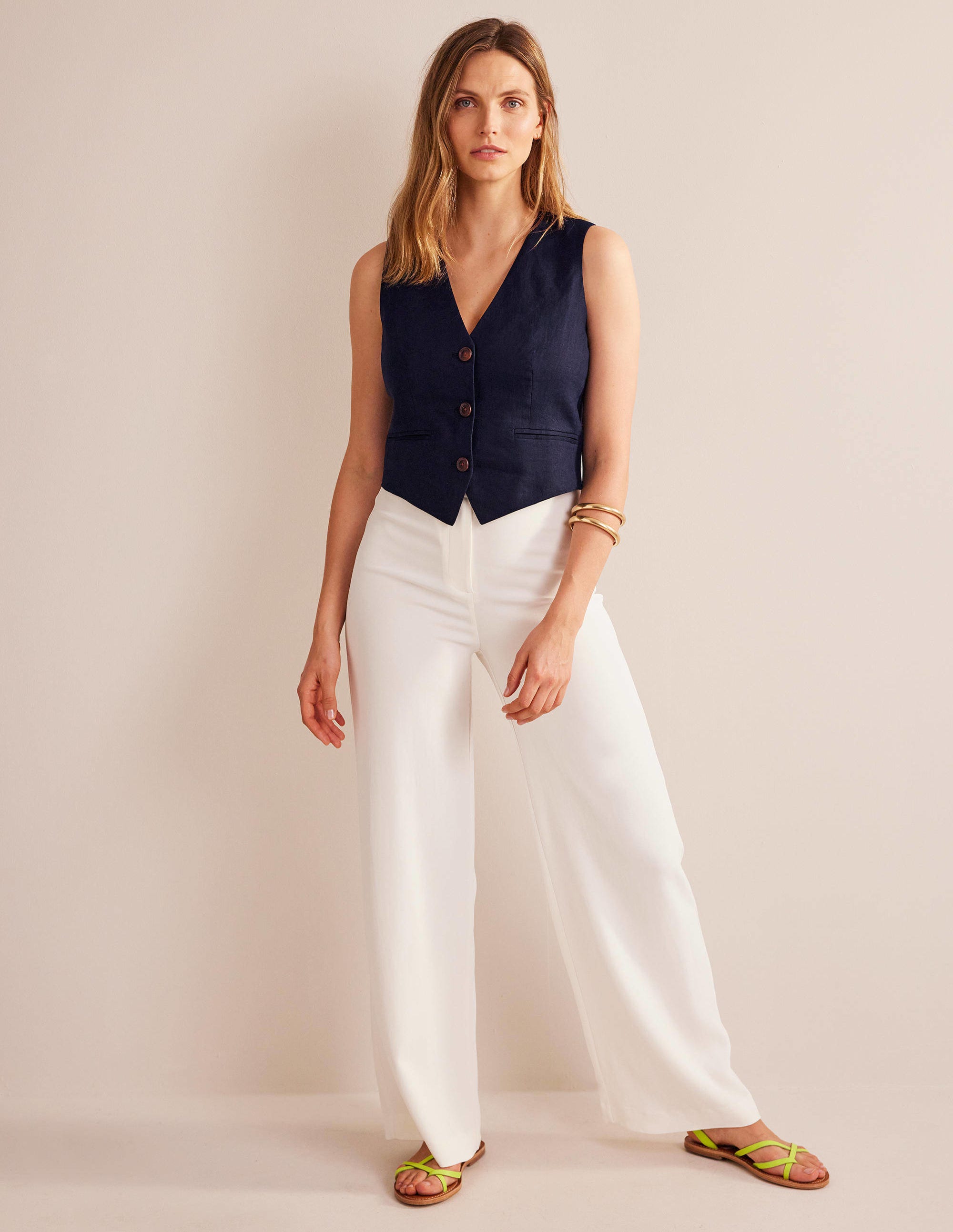 Linen V-Neck Waistcoat-Navy - Image 4