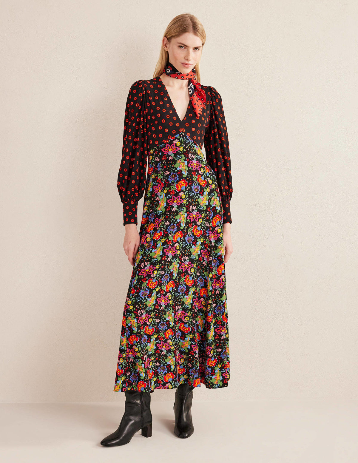 Blouson Sleeve Maxi Tea Dress-Black, Carnation Garden - Image 1