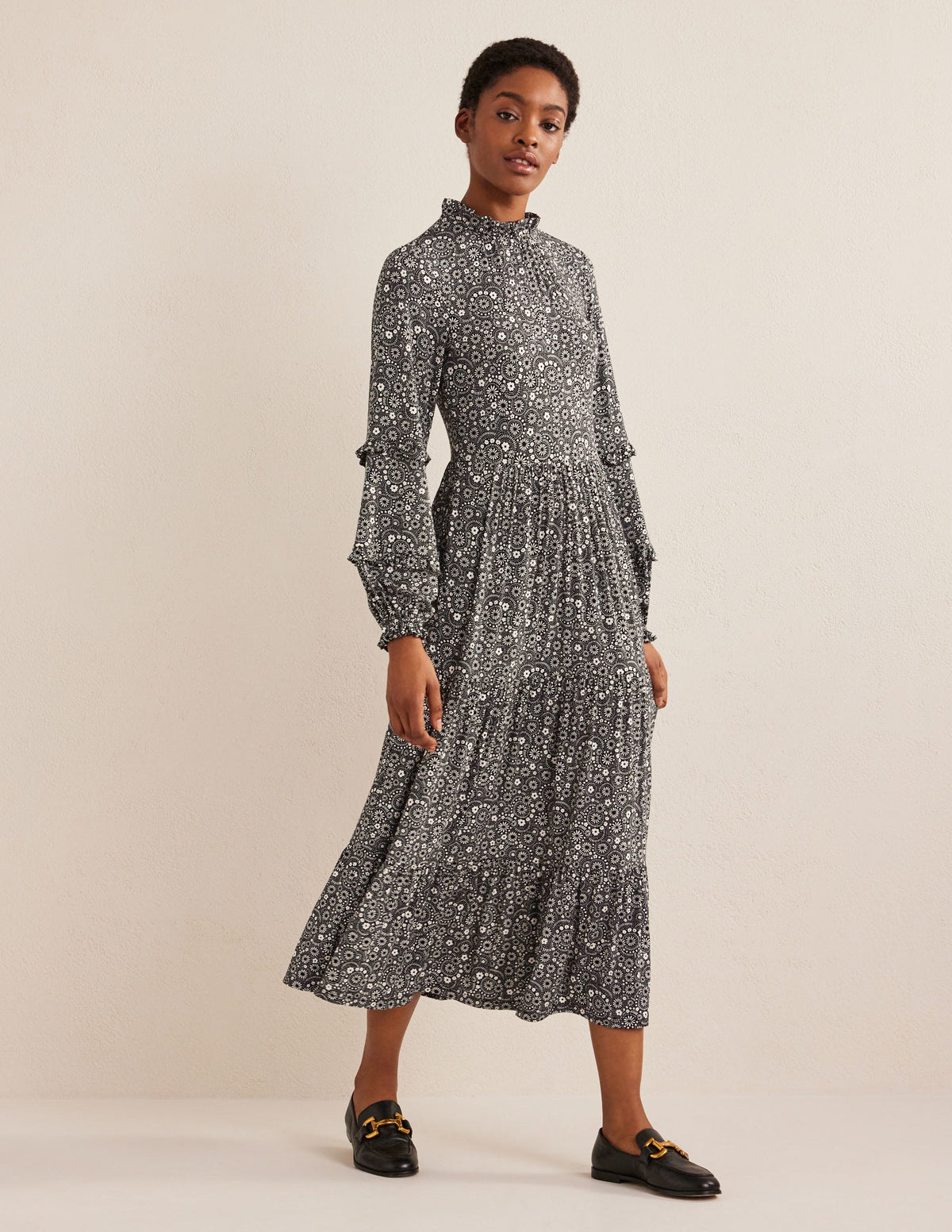 Tier Insert Midi Jersey Dress-Black, Dotty Daisy-5