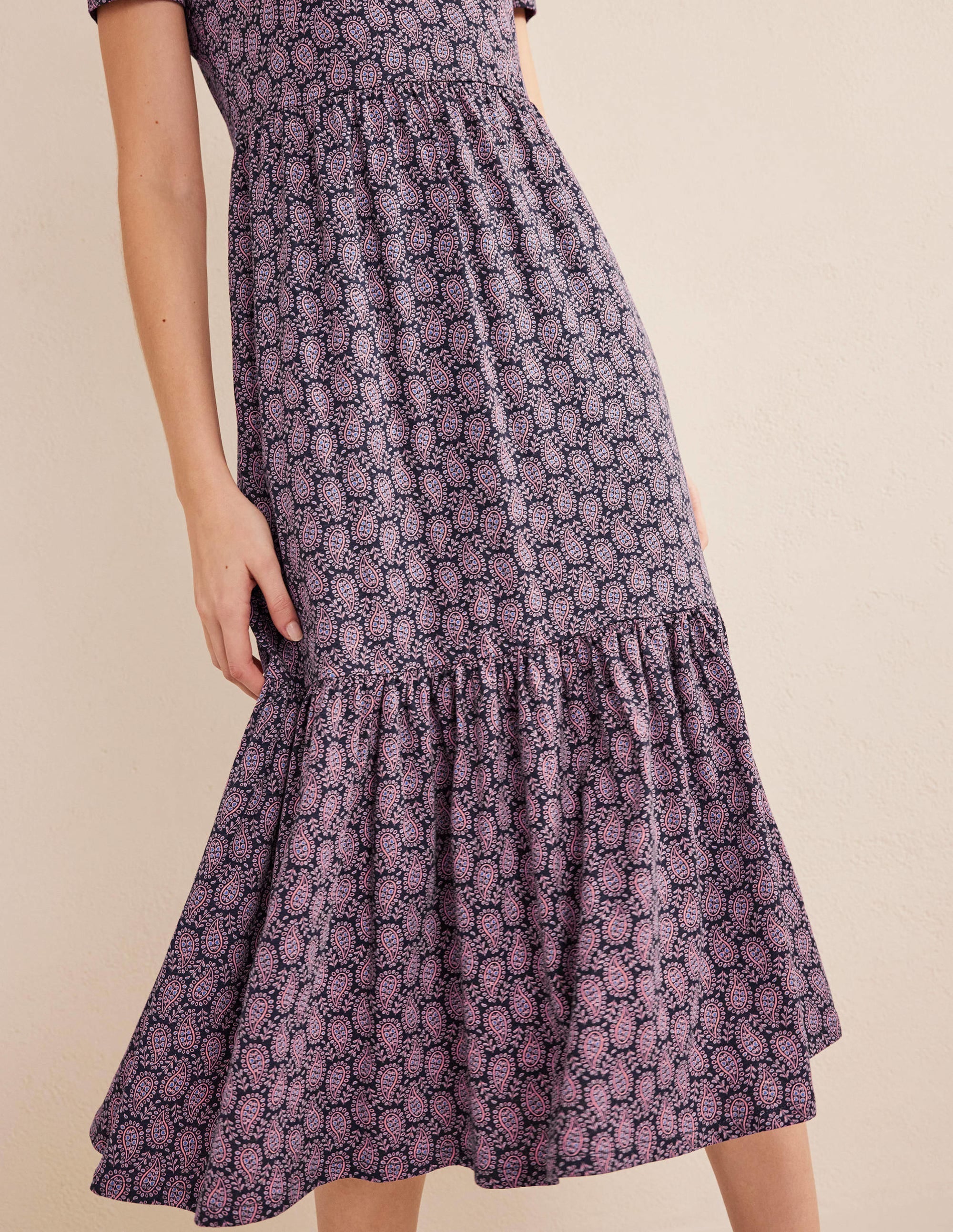 Emma Tiered Jersey Midi Dress-French Navy, Paisley Heart - Image 2