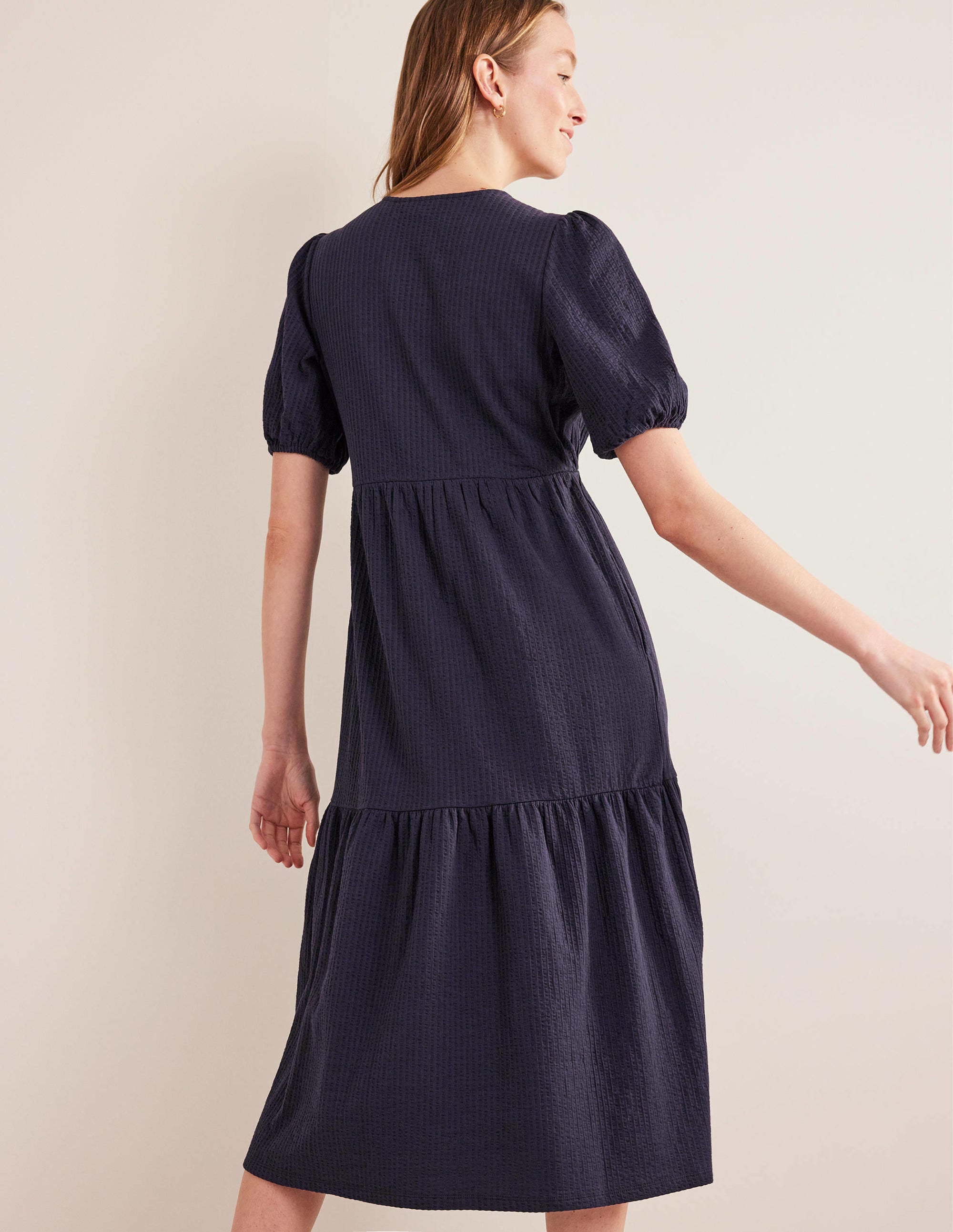 Jersey Seersucker Midi Dress-Navy - Image 3