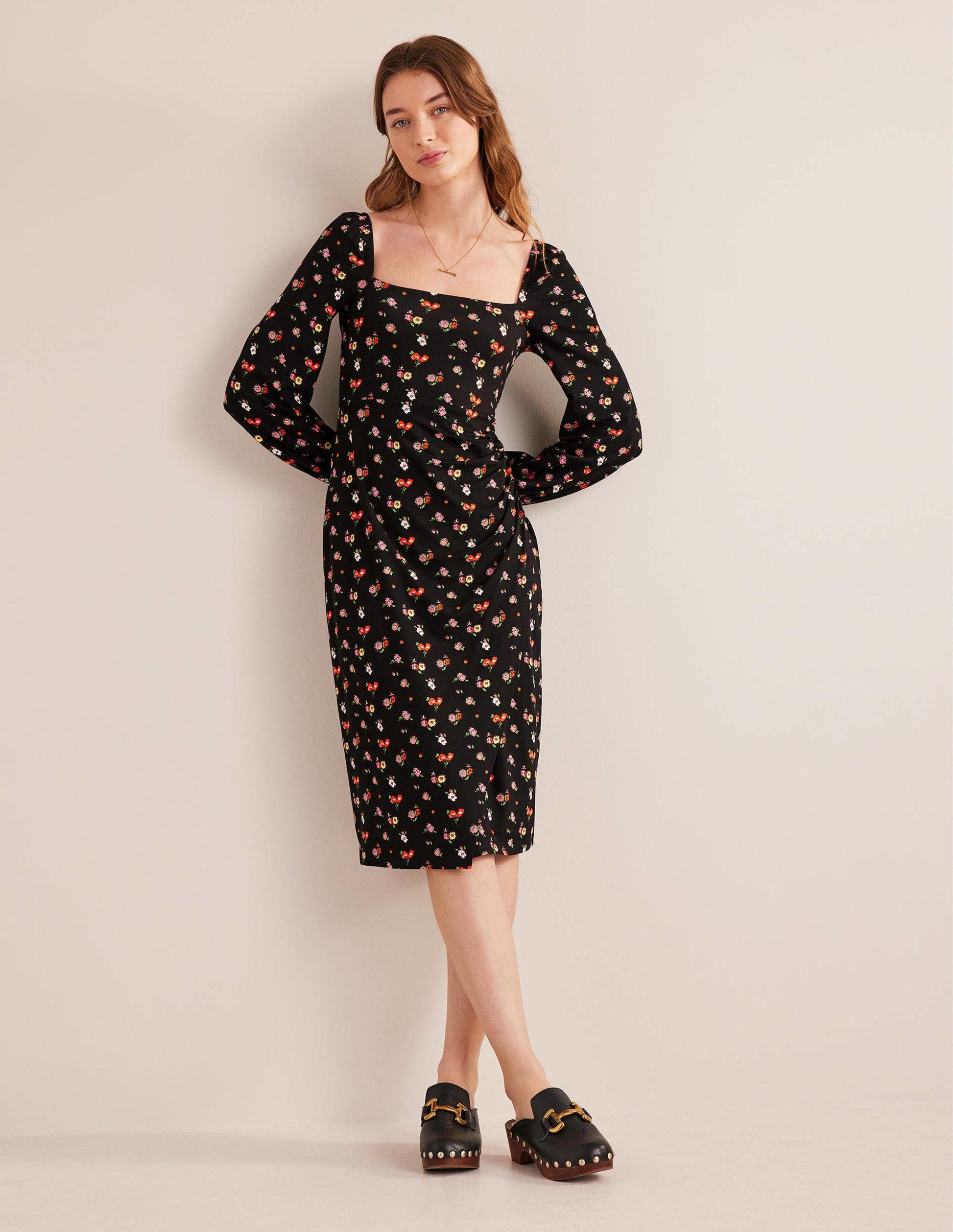 Square Neck Jersey Midi Dress-Black, Dainty Sprig-4