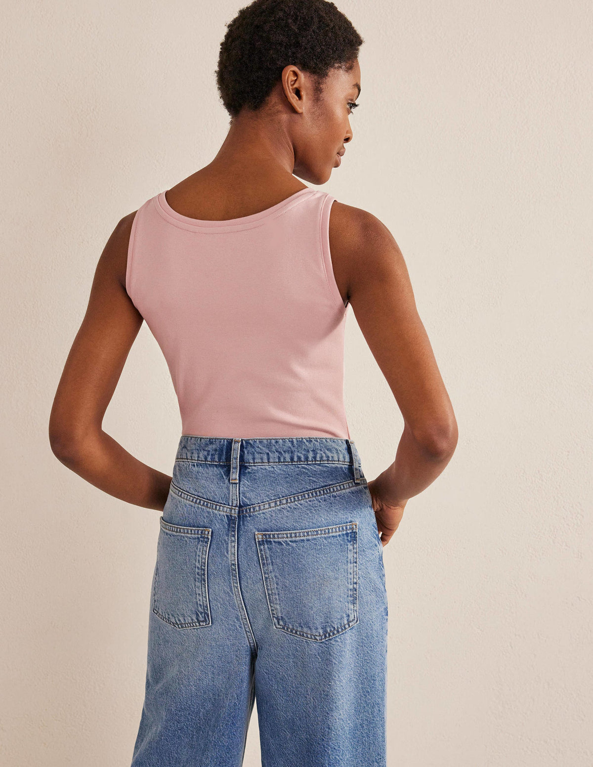 Essential Vest-Milkshake - Image 3