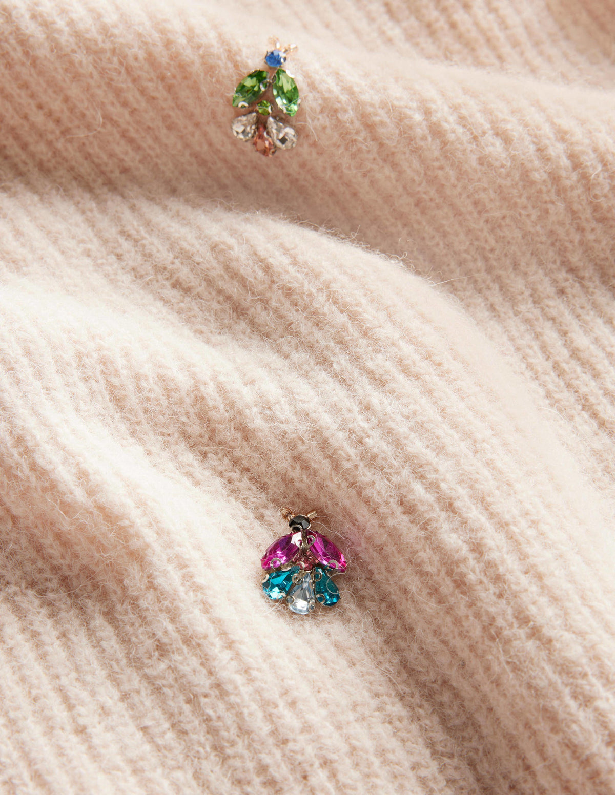 Embellished Fluffy T-shirt-Rope-7