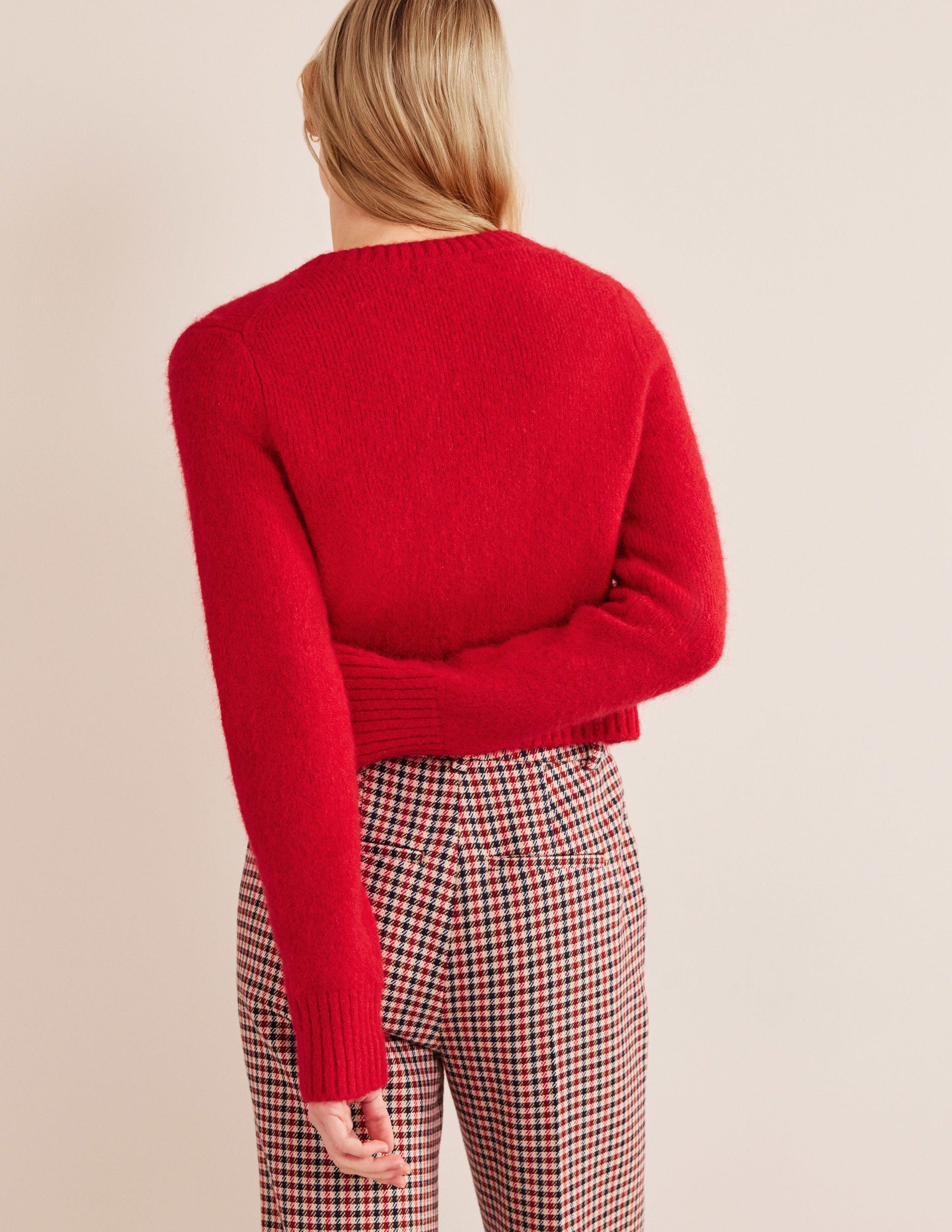 Fluffy Cropped V-Neck Jumper-Crimson-3