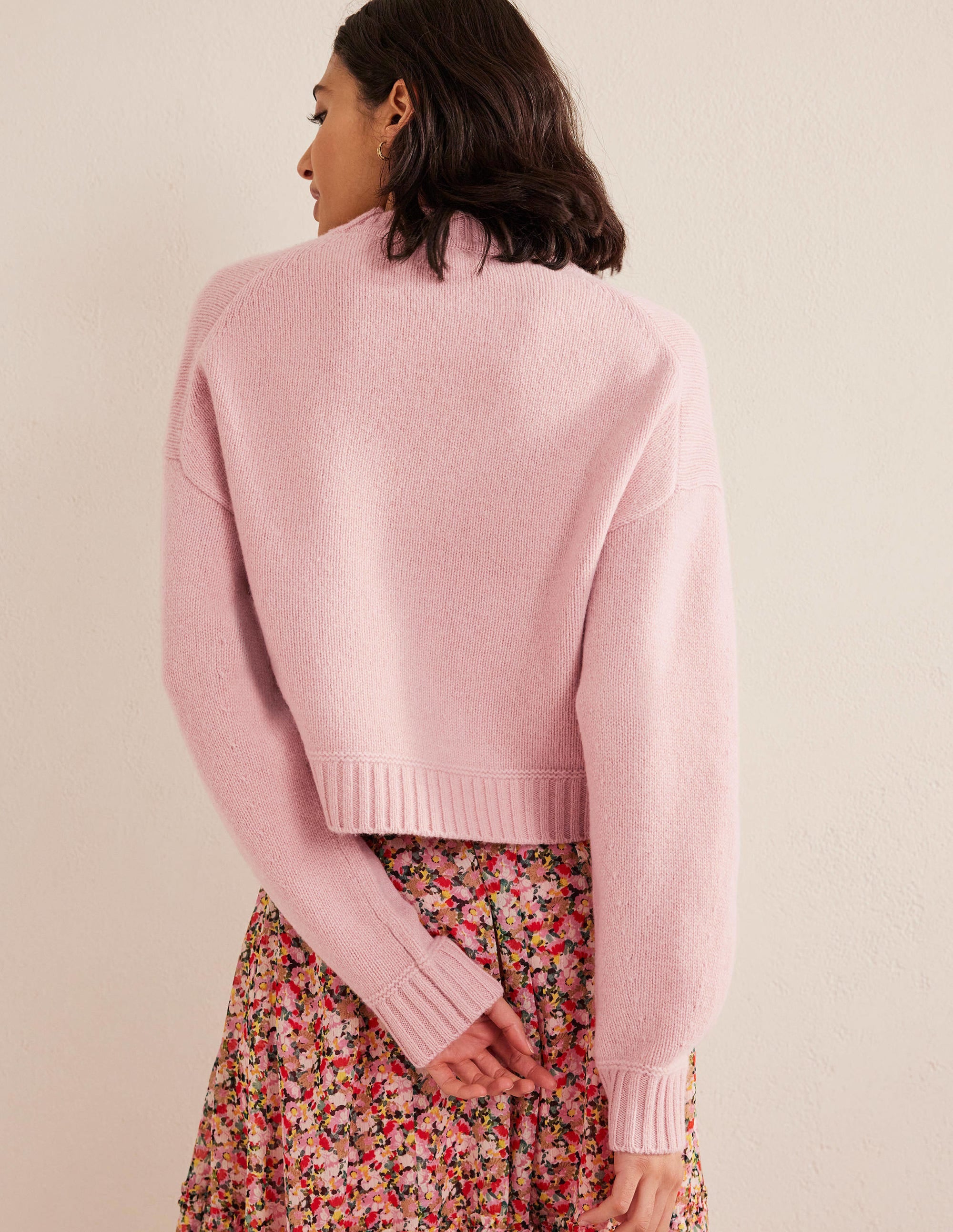 Brushed Wool Cropped Jumper-Chalky Pink - Image 3