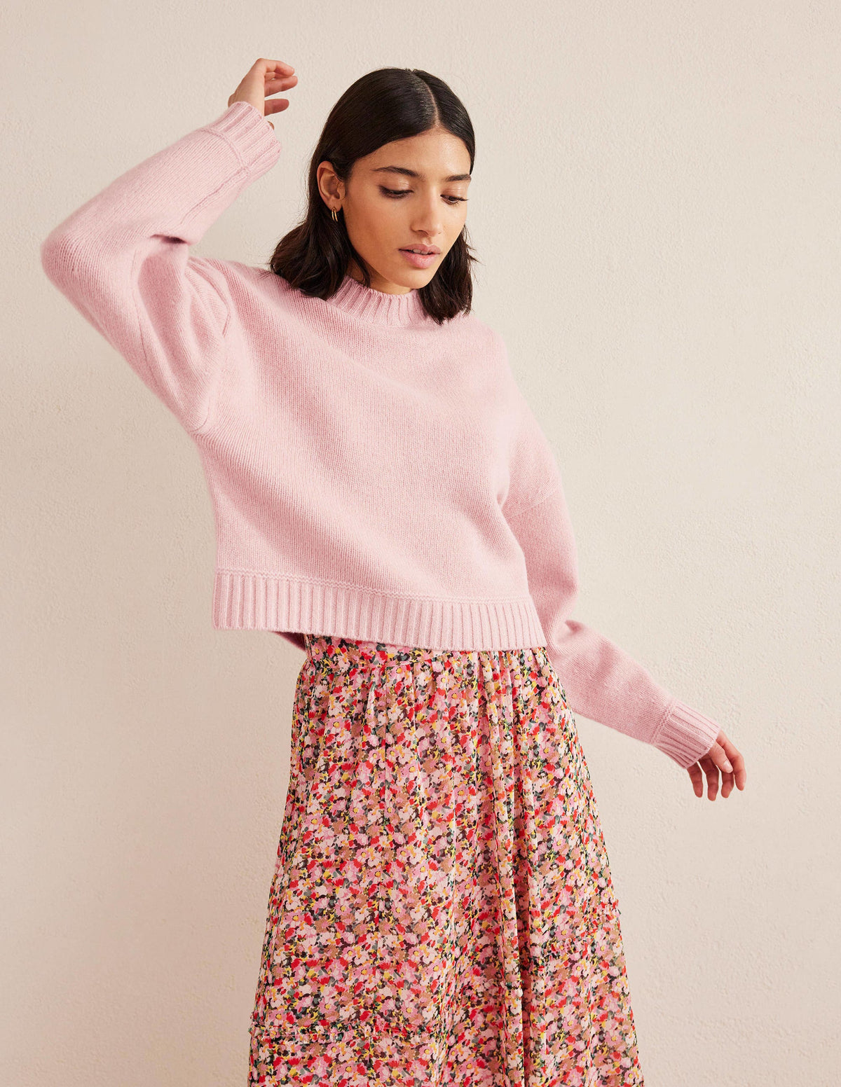 Brushed Wool Cropped Jumper-Chalky Pink - Image 5