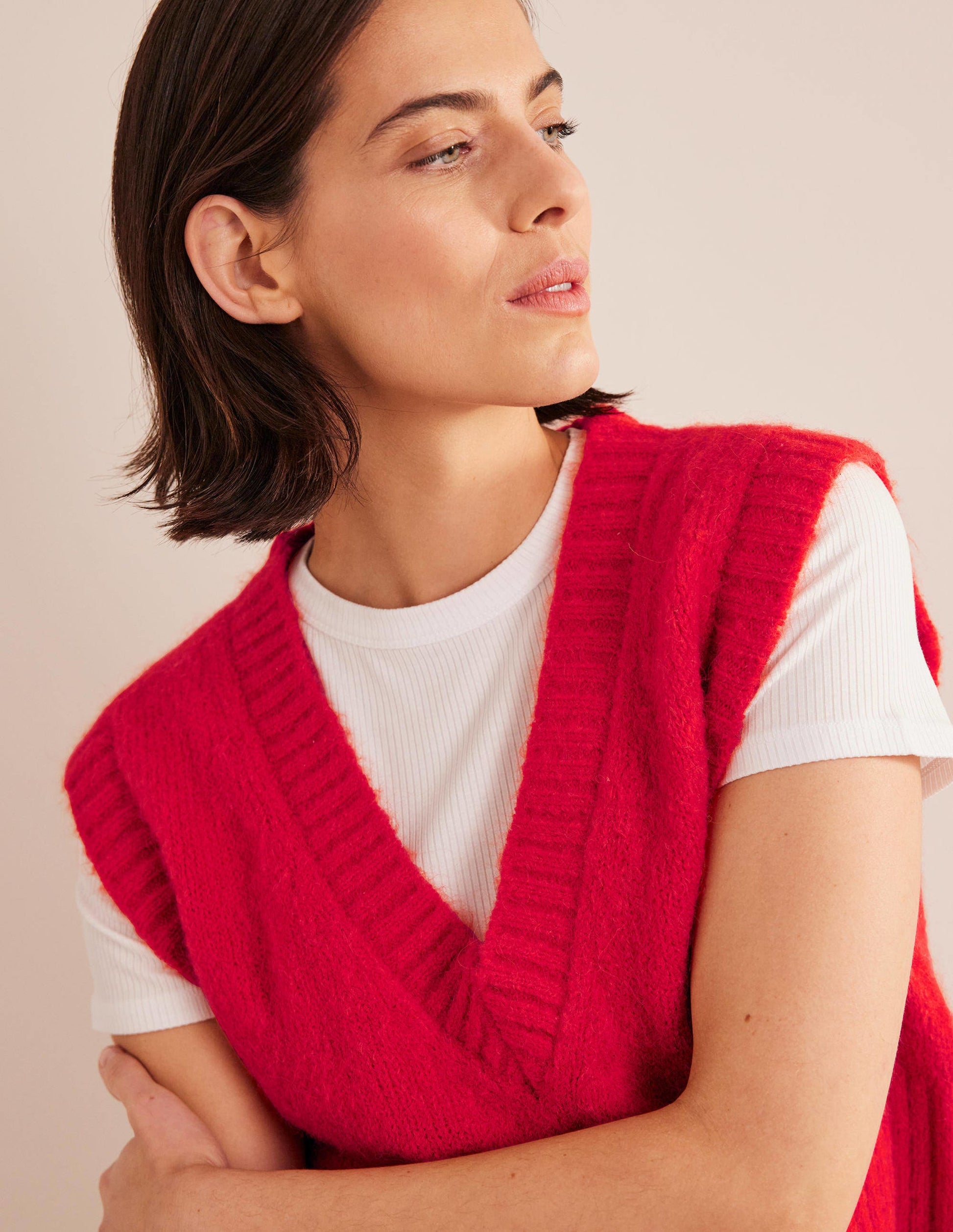 Fluffy Cropped V-Neck Tank Top-Tomato-2
