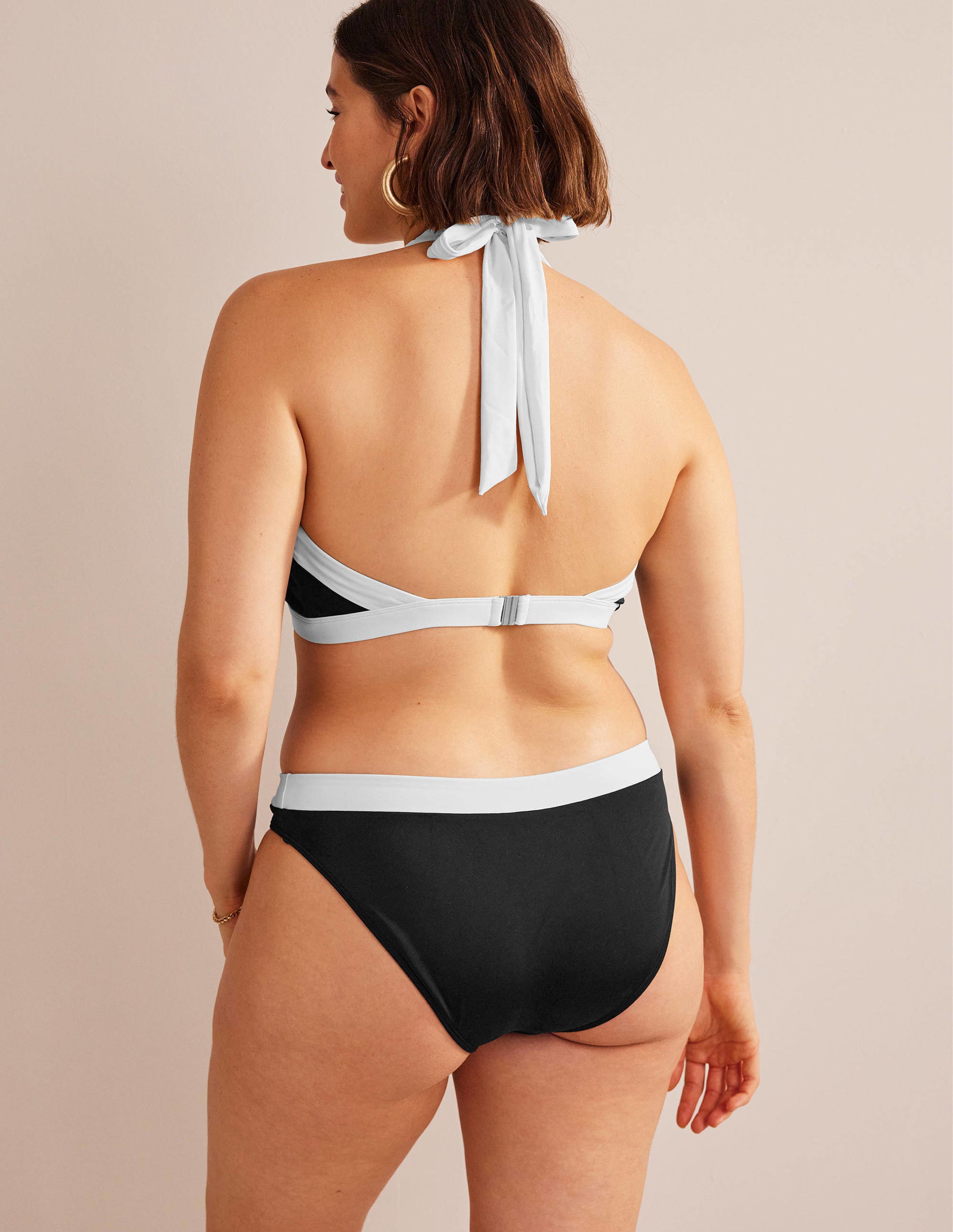 Ithaca Halter Bikini Top-Black Colourblock - Image 7
