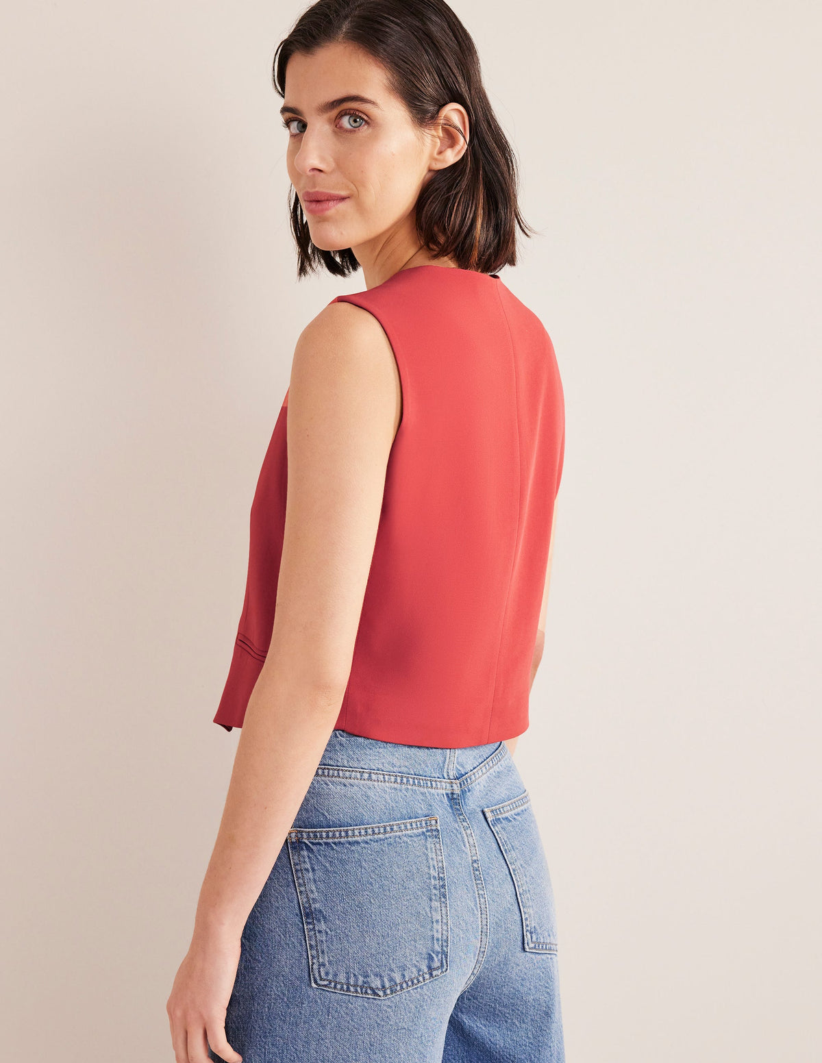 Fluid Tailored Waistcoat-Fox-3