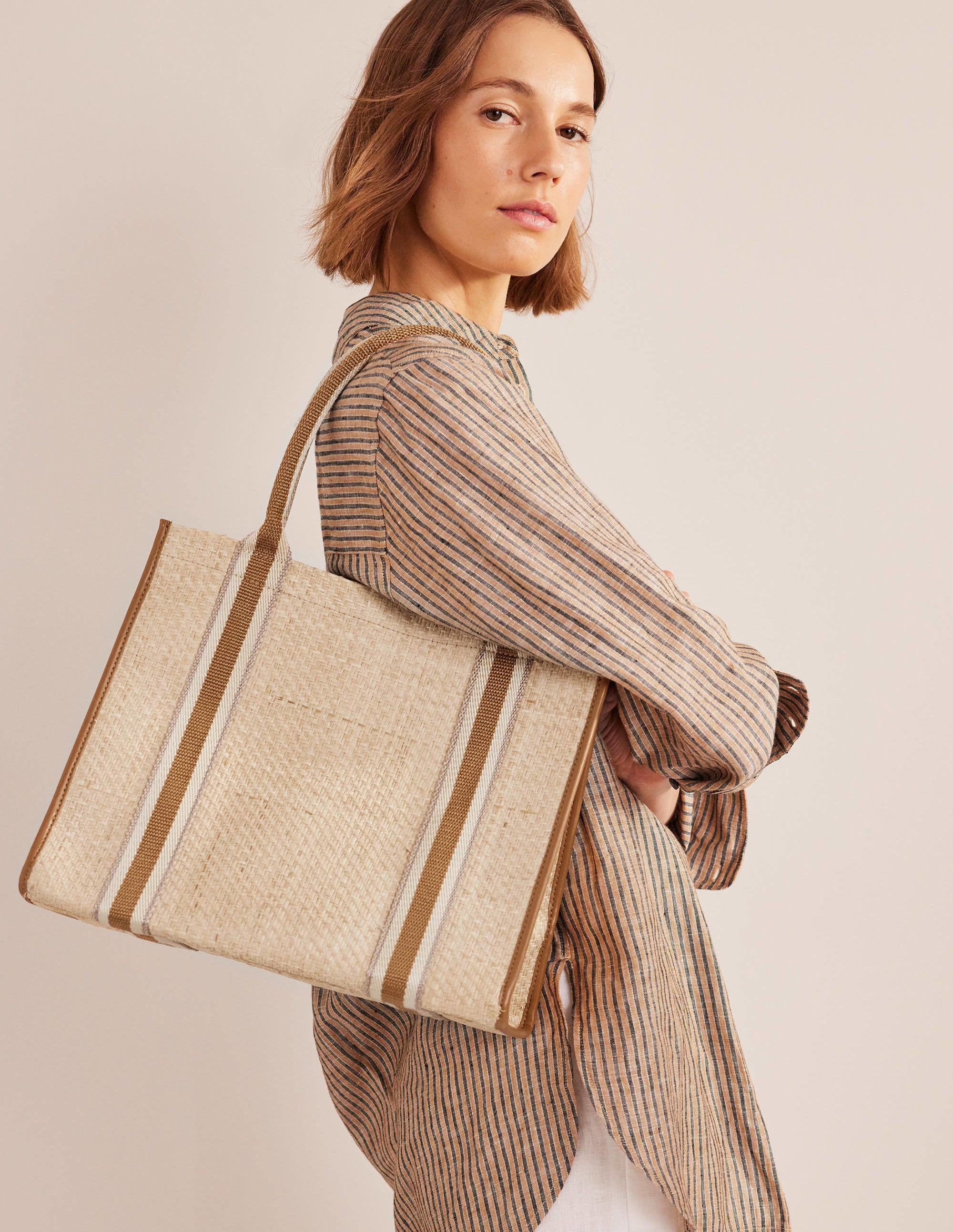 Raffia Tote Bag-Raffia - Image 1