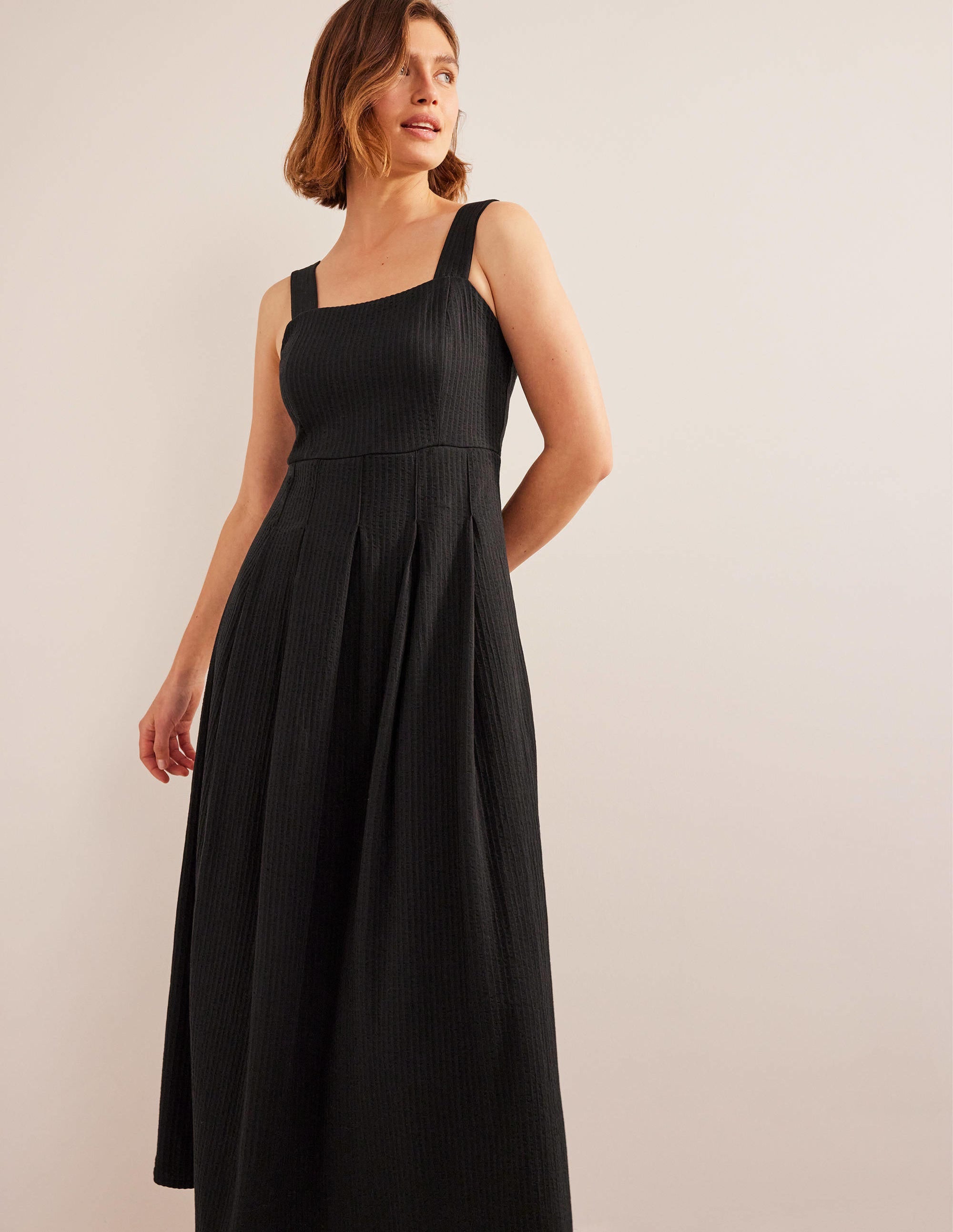 Strappy Seersucker Midi Dress-Black - Image 4