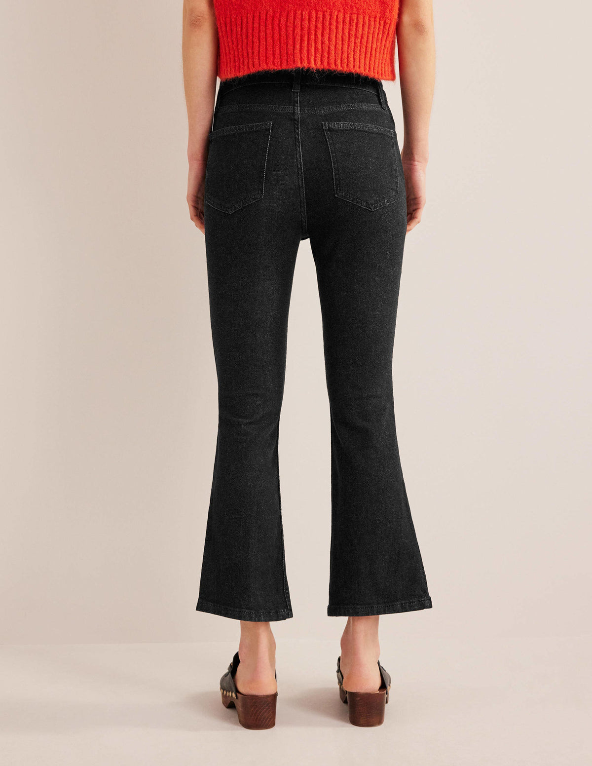 Fitted Cropped Flare Jeans-Black - Image 3