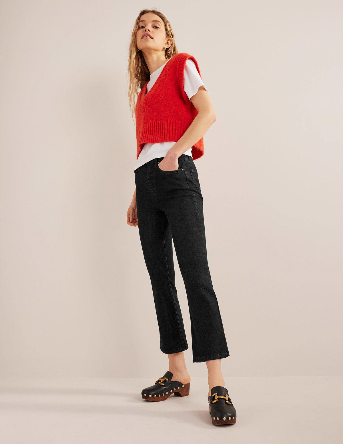 Fitted Cropped Flare Jeans-Black - Image 6