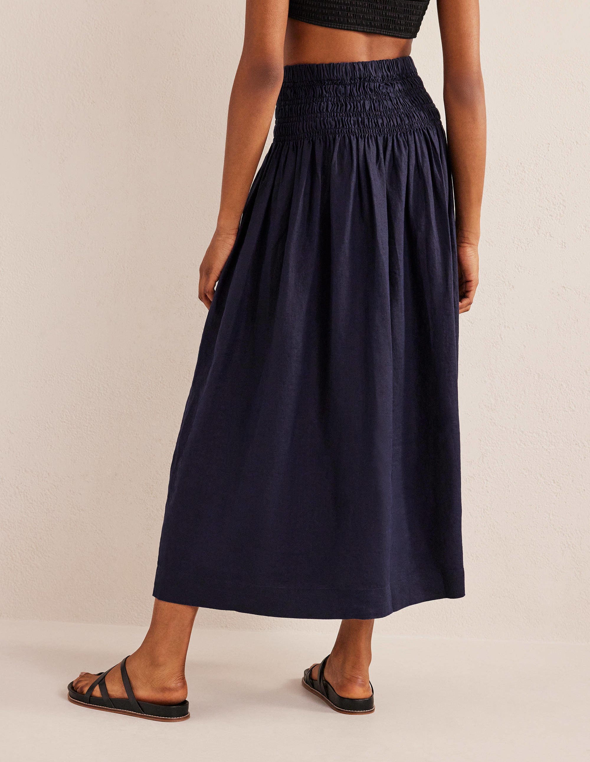 Shirred Waist Linen Midi Skirt-Navy - Image 4