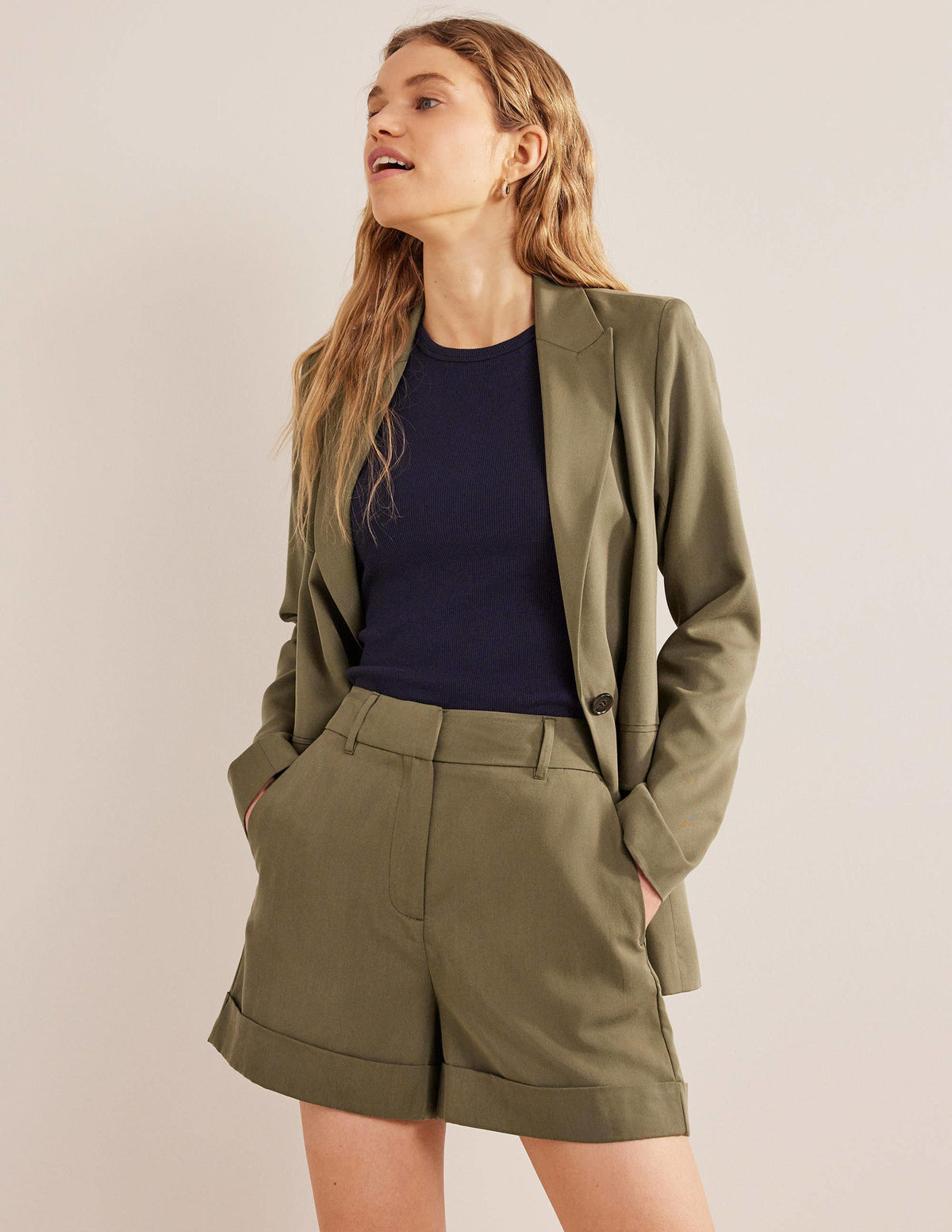 Relaxed Turn Up Shorts-Washed Khaki-5