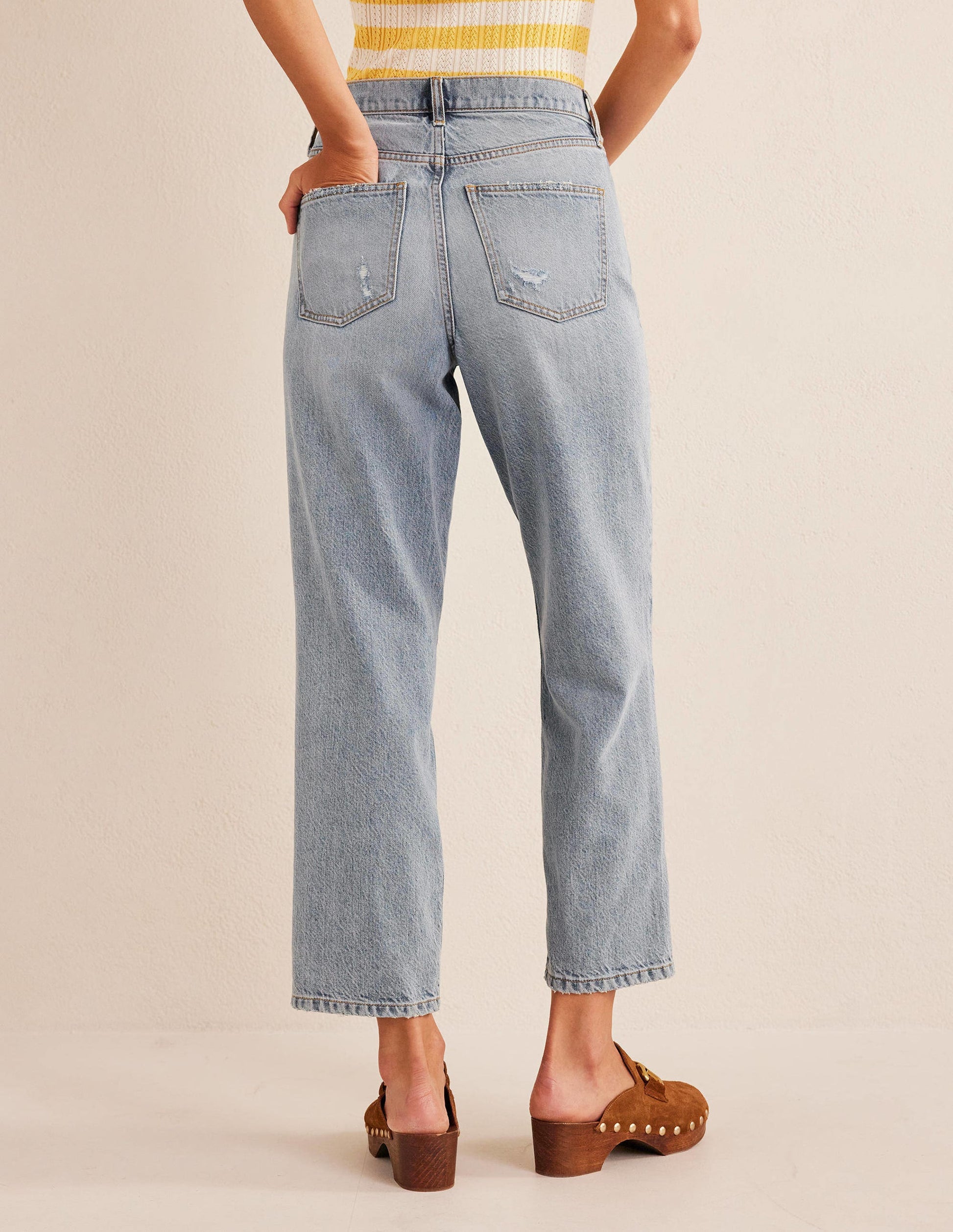 Mid Rise Loose Jeans-Mid Wash-3
