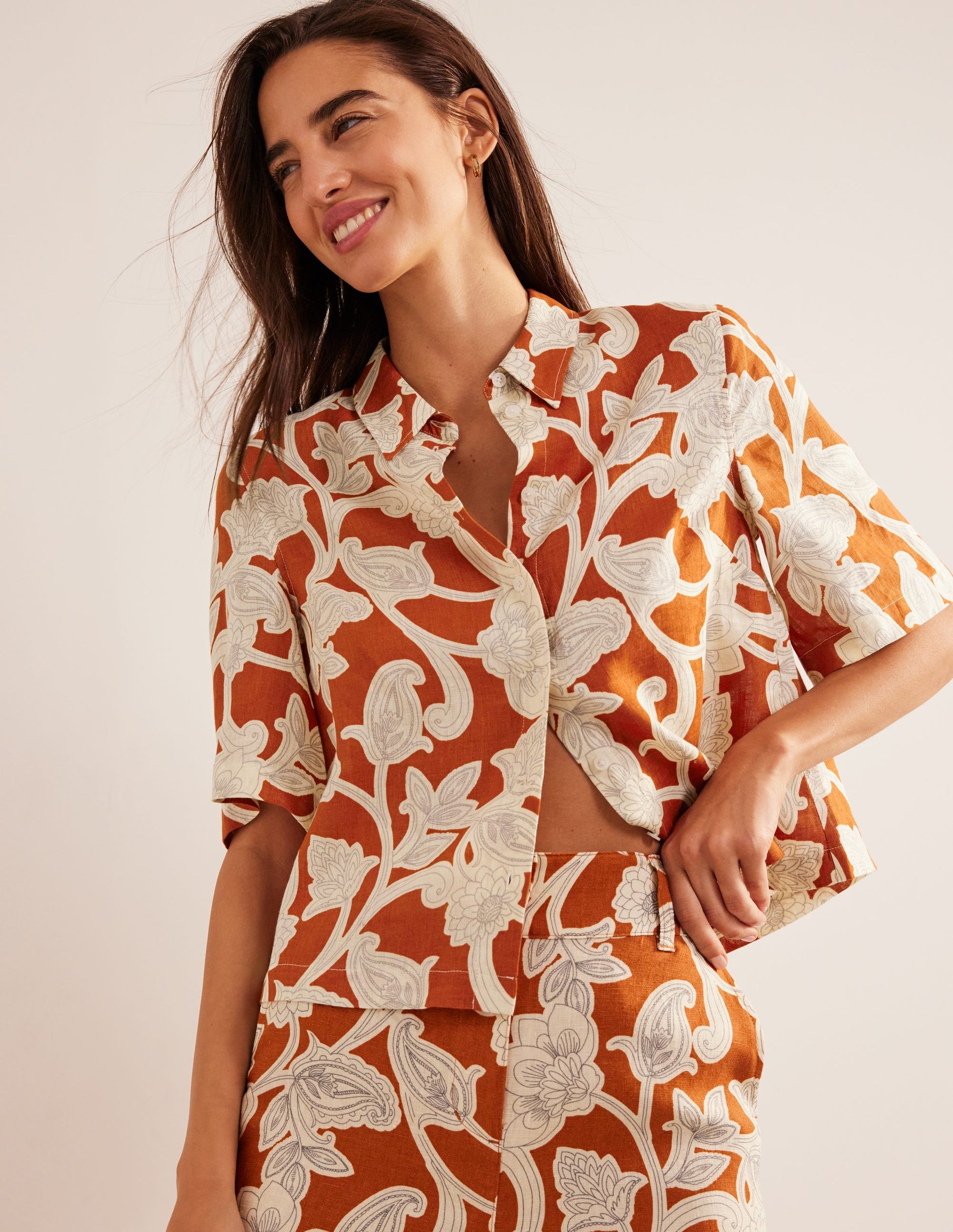 Short Sleeve Linen Shirt-Rust, Paisley Whirl-4