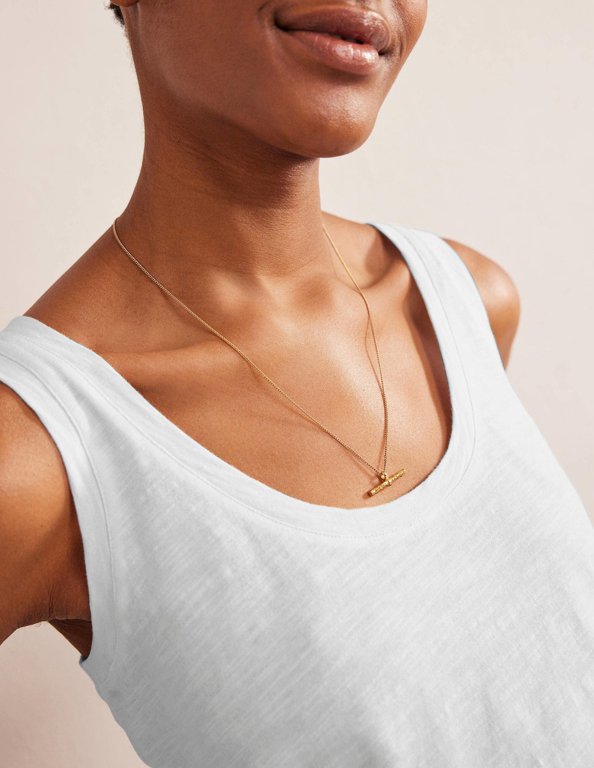 Relaxed Scoop Neck Vest-White - Image 2