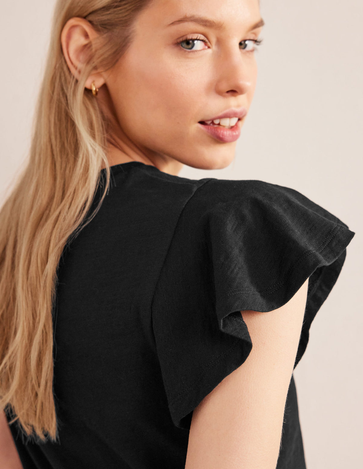 Crew Neck Flutter T-Shirt-Black - Image 2