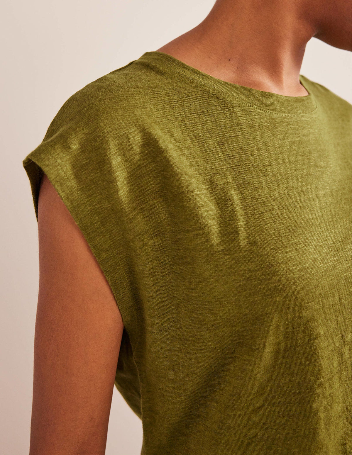 Crew Neck Linen T-shirt-River Reed-2