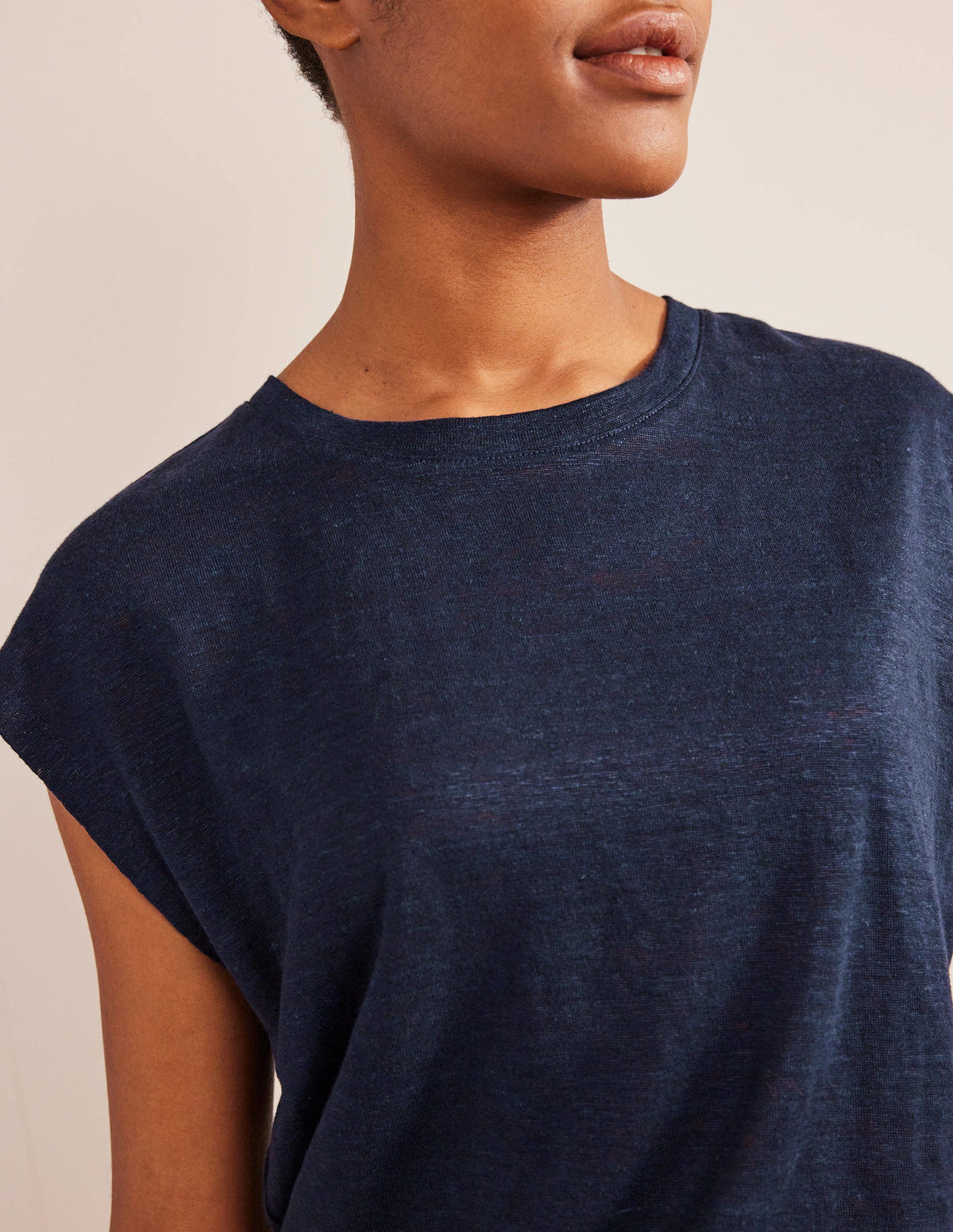 Crew Neck Linen T-shirt-Navy-2