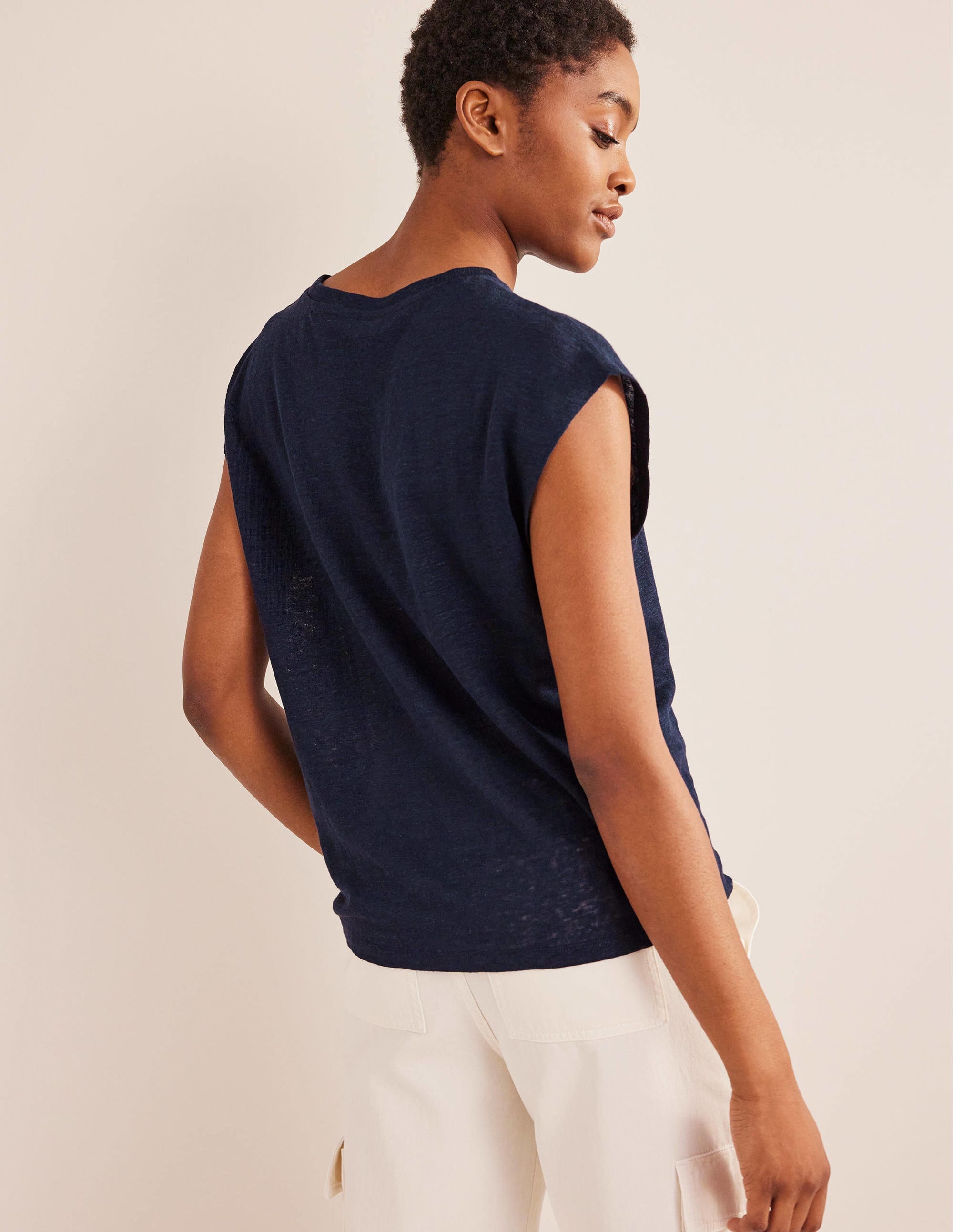 Crew Neck Linen T-shirt-Navy - Image 3