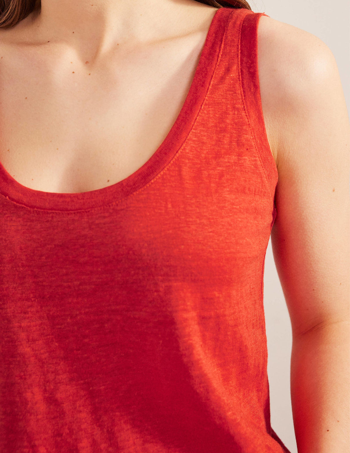 Scoop Neck Linen Tank Top-Tomato - Image 2