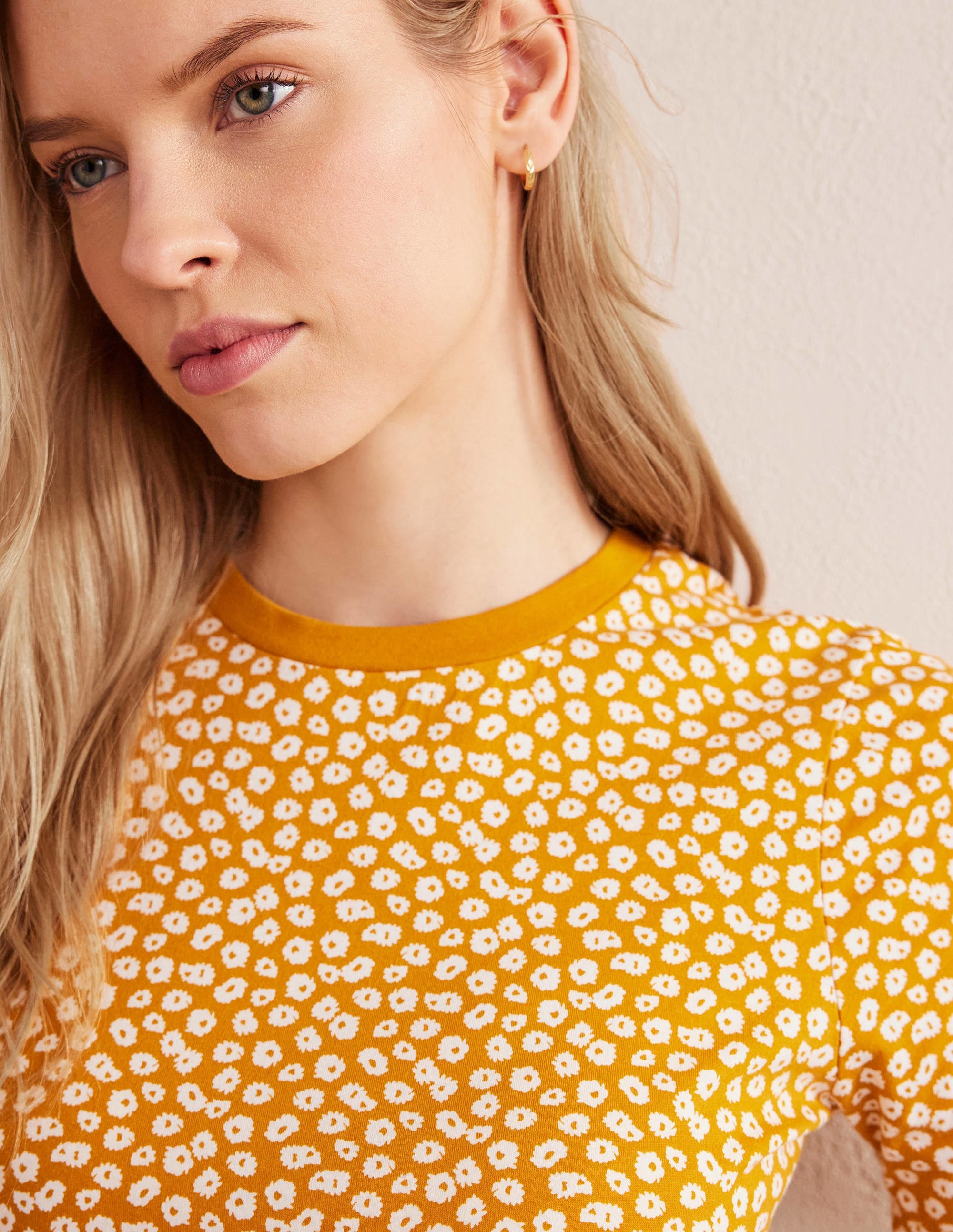 Printed Crew Neck T-Shirt-Harvest Gold, Peony Stamp - Image 2