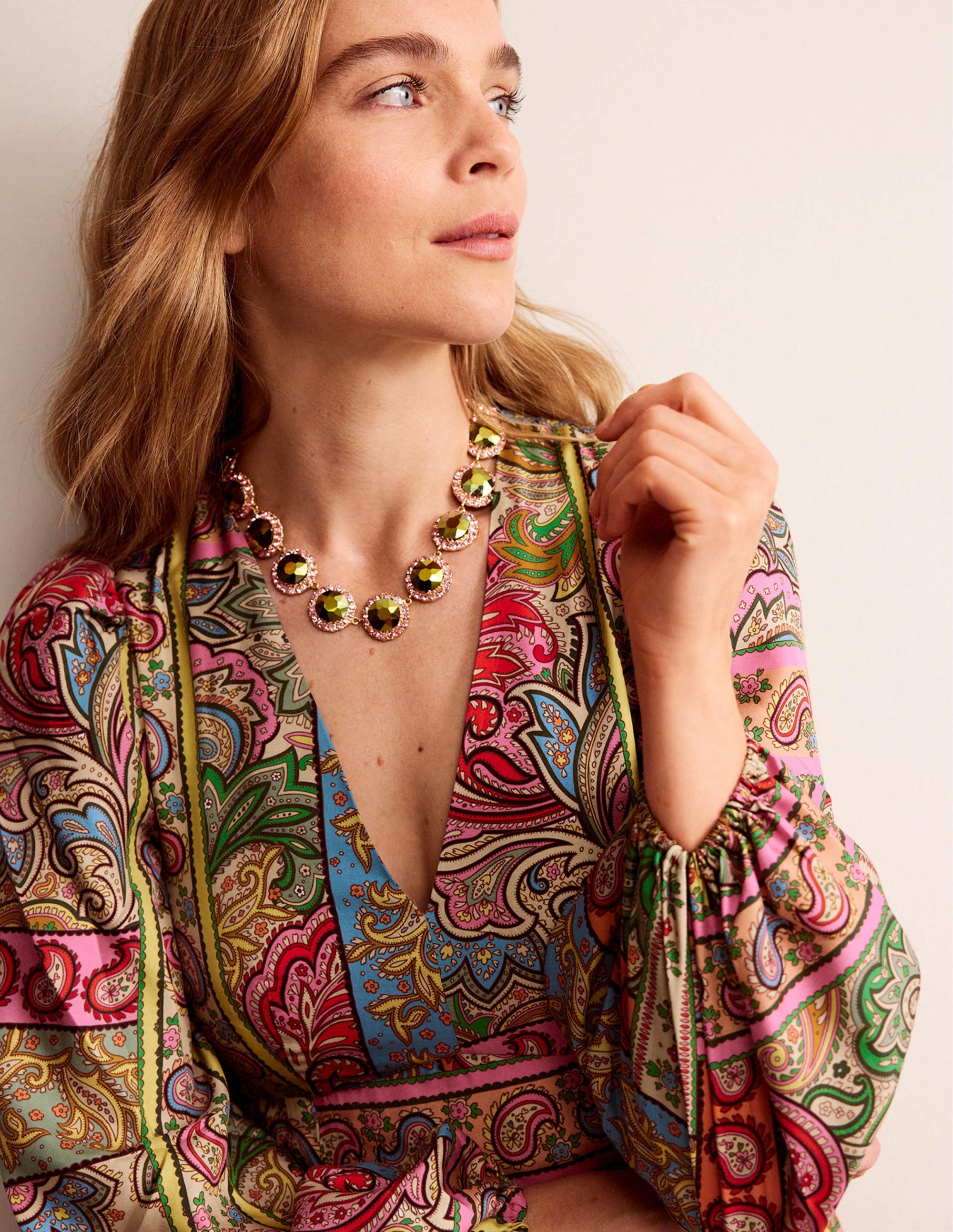 Embellished Flower Necklace-Green - Image 1
