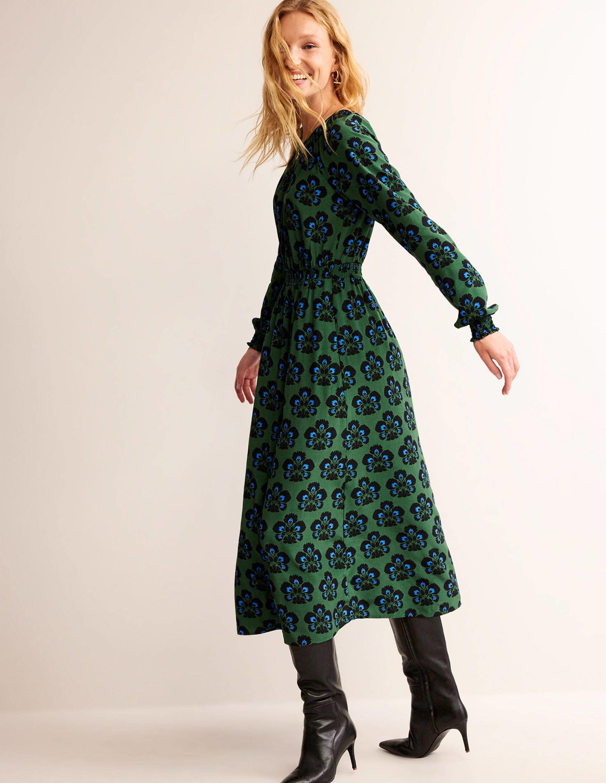 Gather Raglan Midi Dress-Amazon Green, Carnation Stamp-1