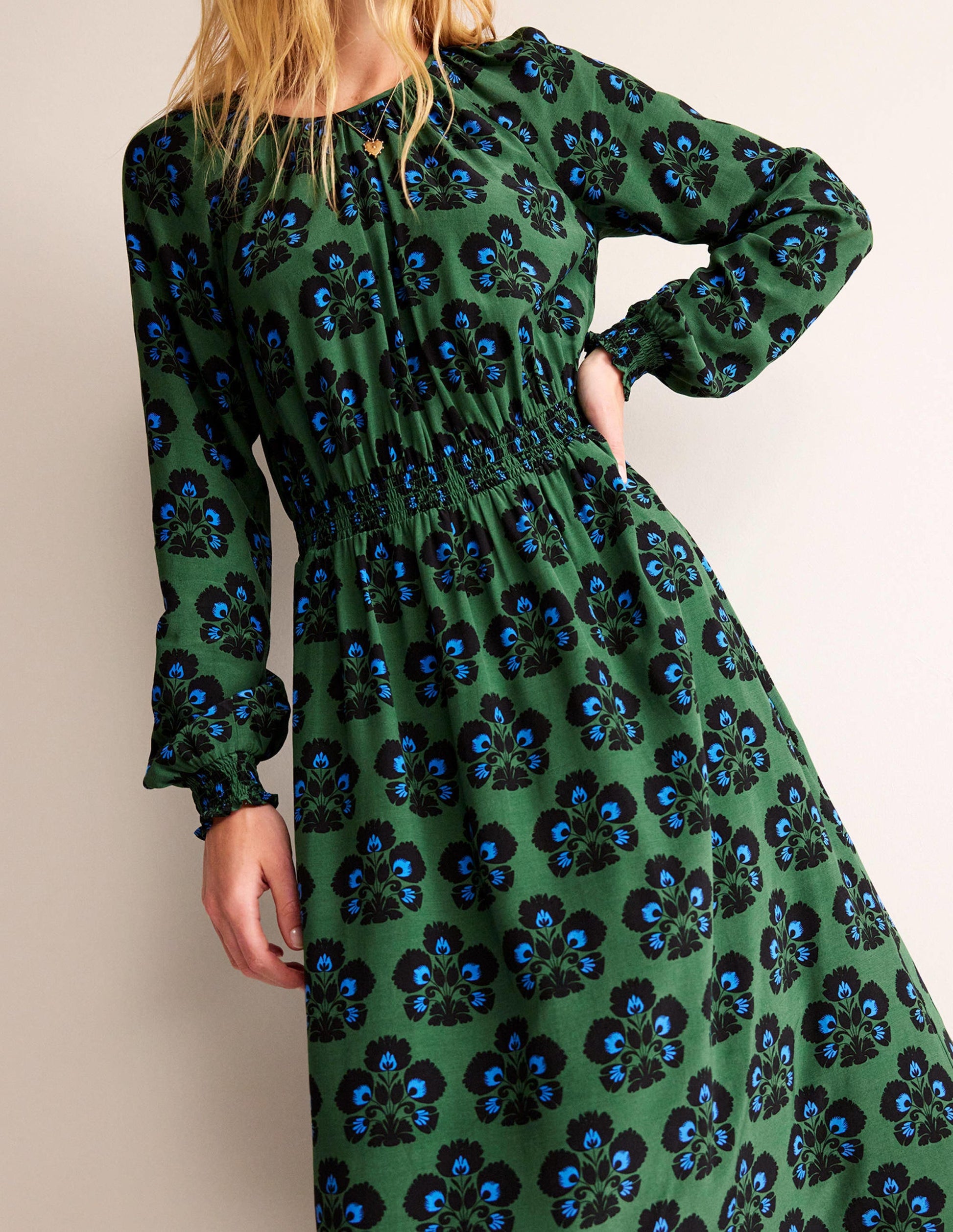 Gather Raglan Midi Dress-Amazon Green, Carnation Stamp-2