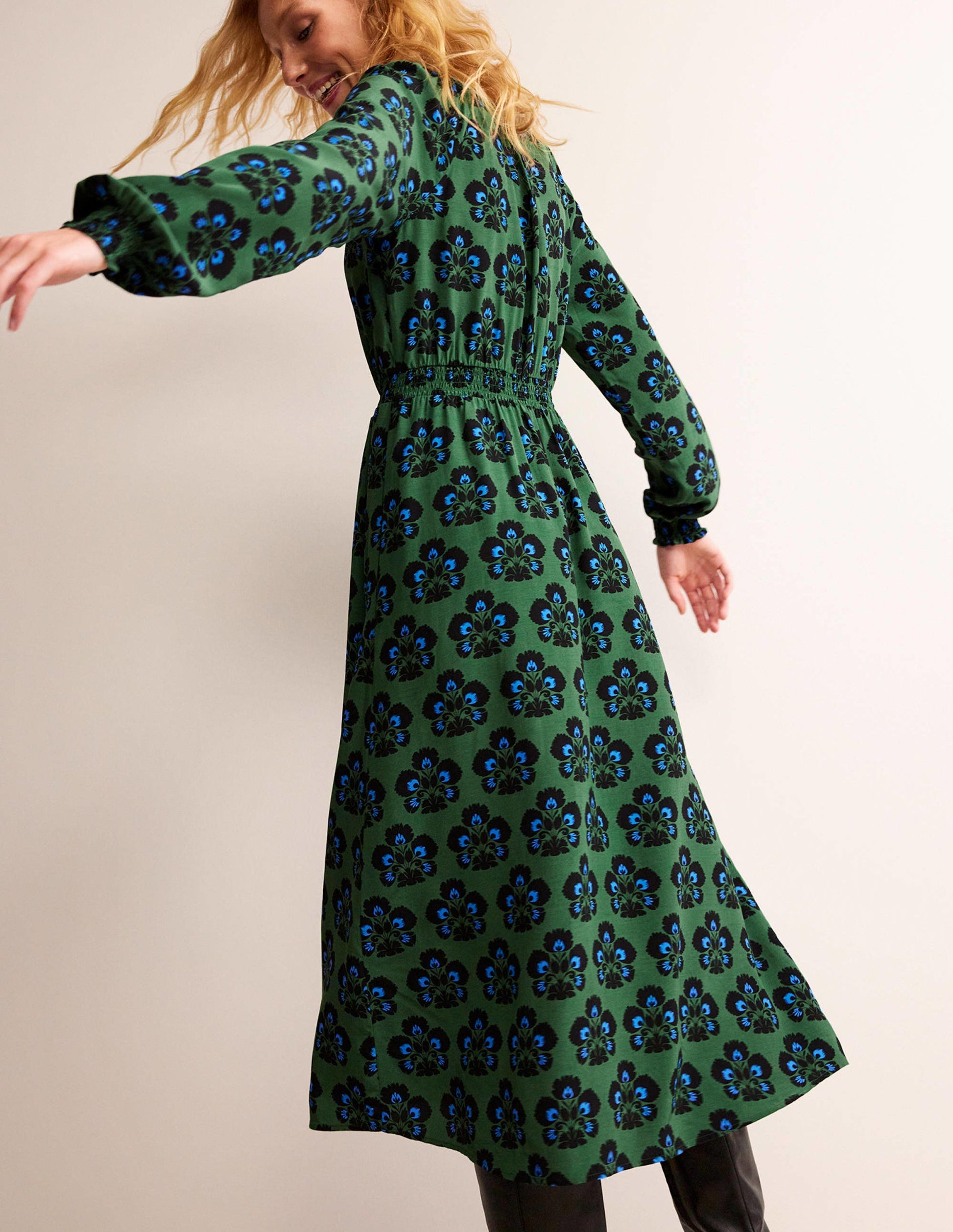 Gather Raglan Midi Dress-Amazon Green, Carnation Stamp-3