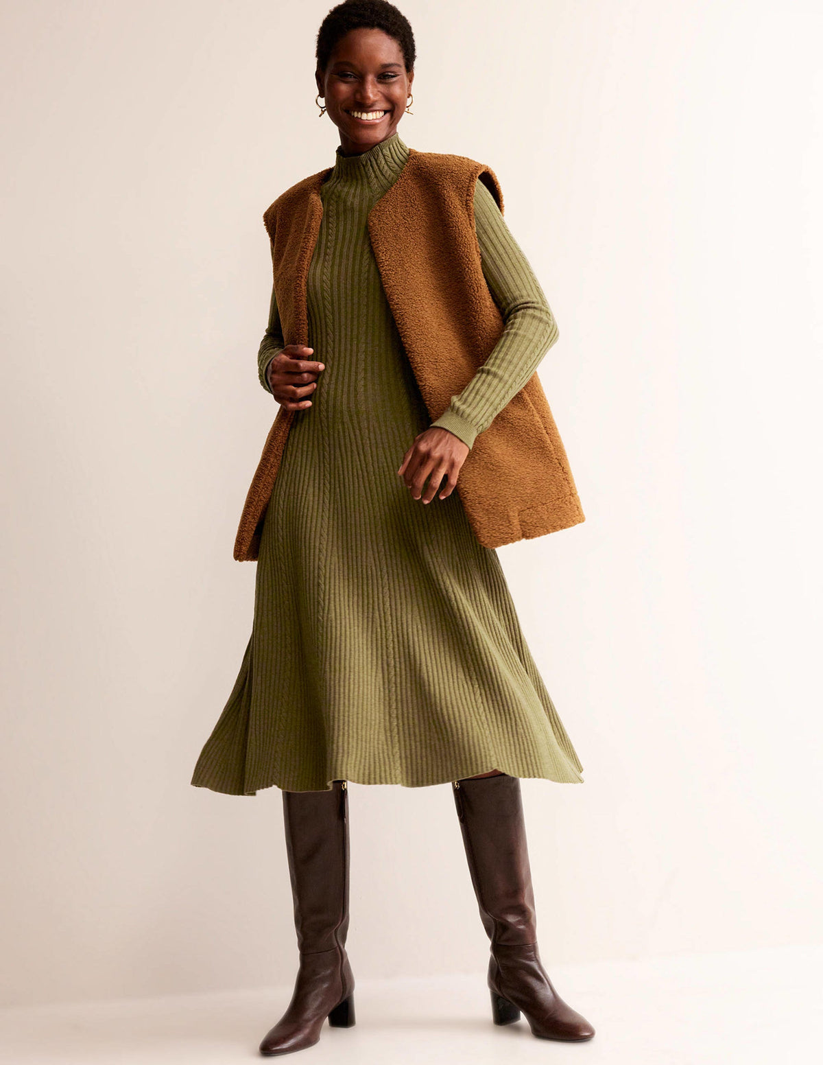 Tessa Knitted Dress-Dark Moss - Image 4