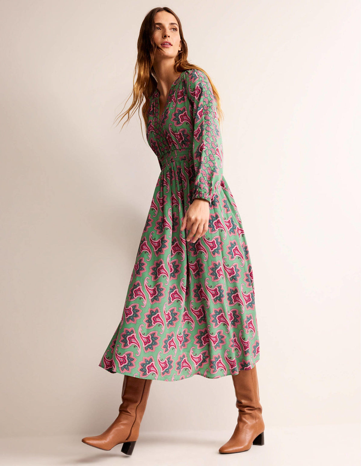 Border Print Raglan Midi Dress-Green, Paisley Amaryllis - Image 1